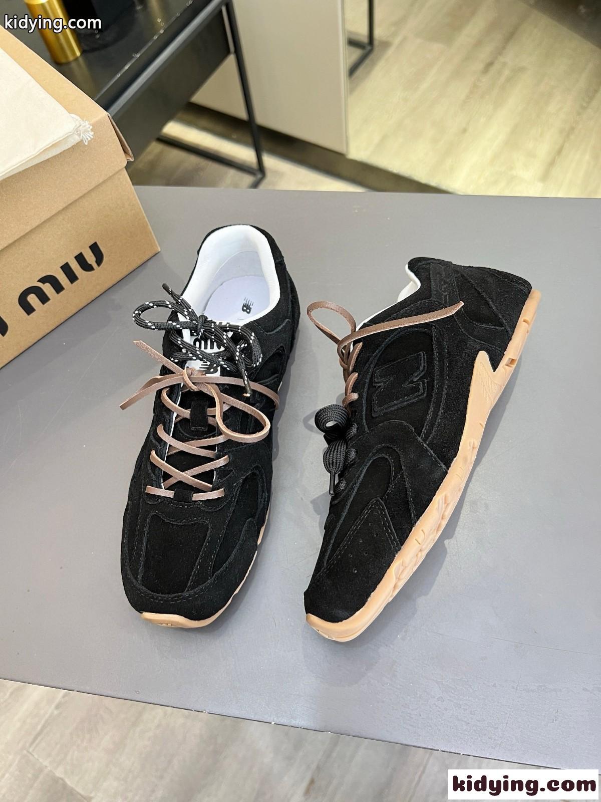 New Balance x Miu Miu xxx スエードスニーカー ミュウミュウ スニーカー コピー ブラック-0