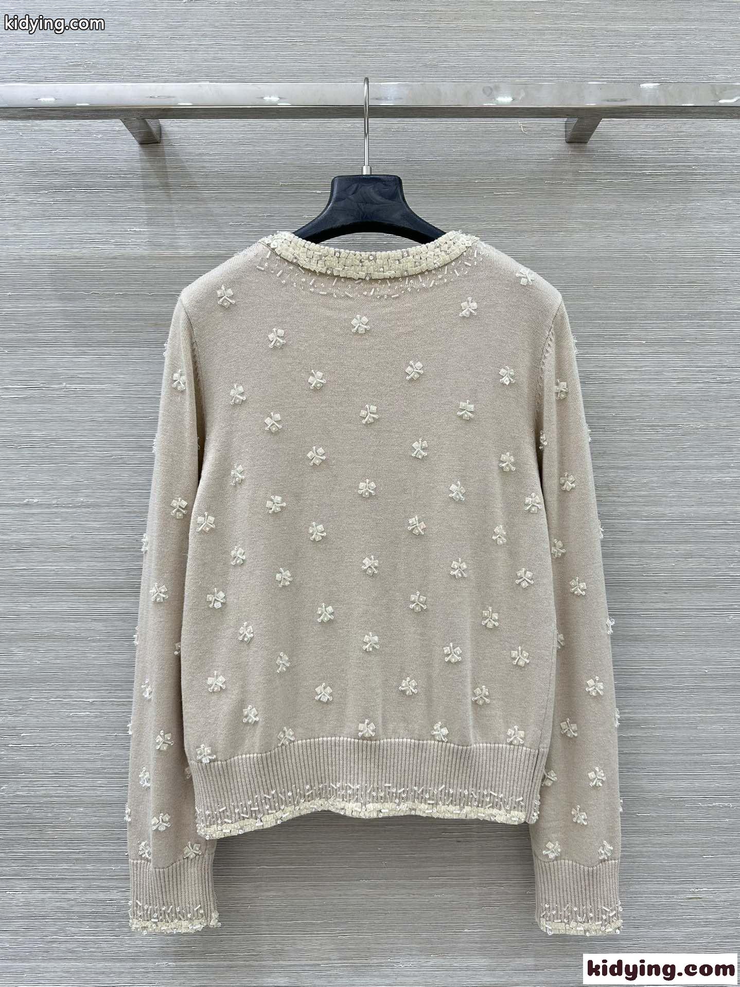 大人可愛い フラワー刺繍 ウールカーディガン ミュウミュウ ニット 偽物-5
