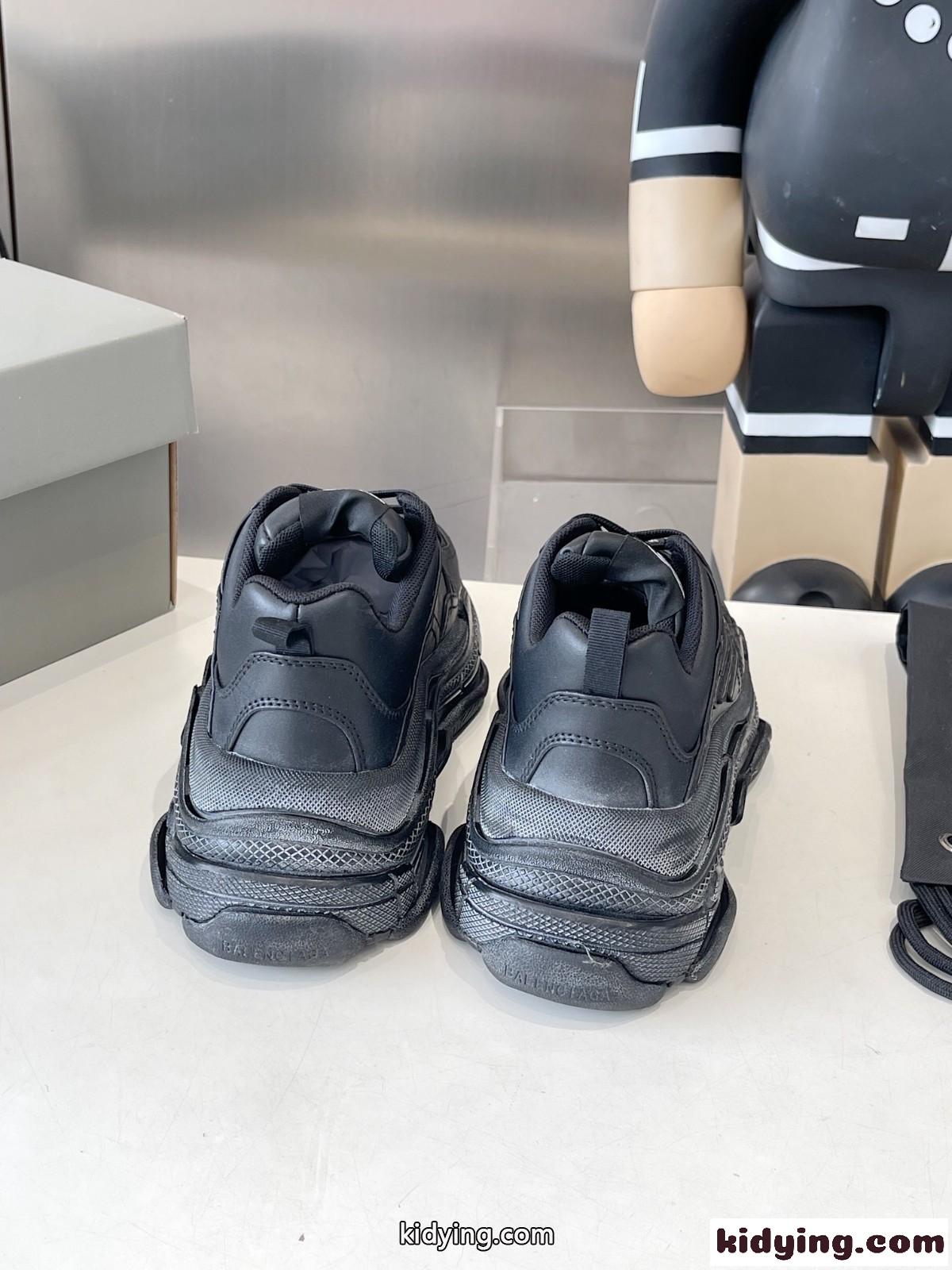 バレンシアガ スーパーコピー 人気 TRIPLE S SPORTY スニーカー レディース メンズ-4