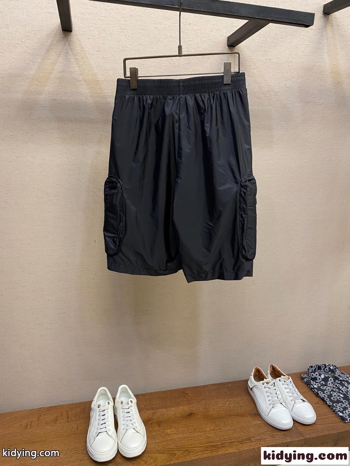 人気 カジュアル ナイロン ショートパンツ モンクレール パンツ コピー ブラック-2