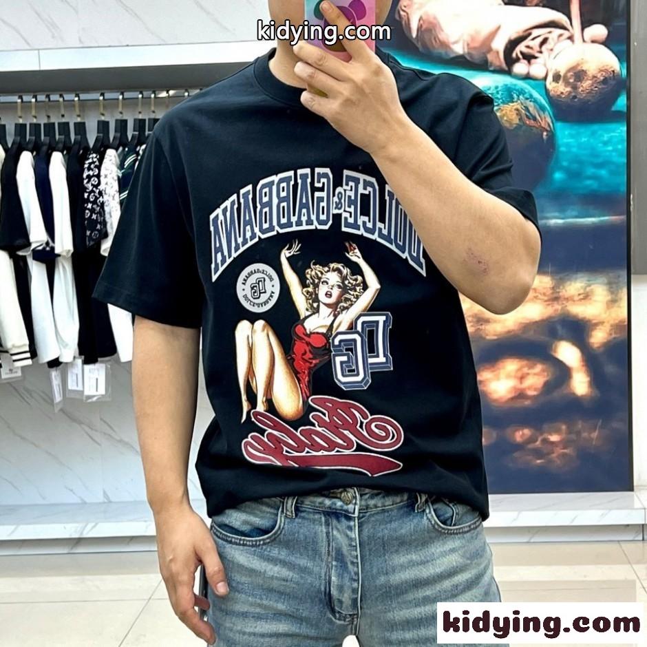 目を惹く プリント 半袖Tシャツ ドルチェ&ガッバーナ Tシャツ 偽物 ブラック-1