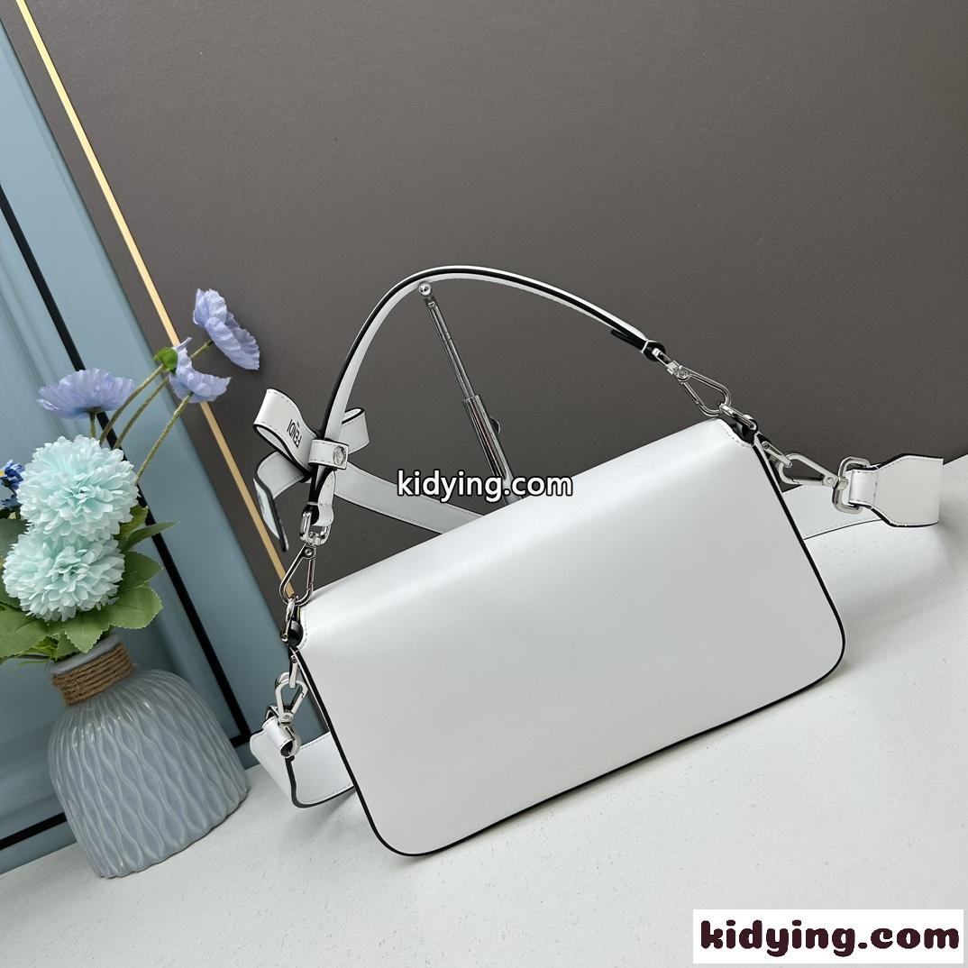 人気新作 FENDI by MARC JACOBS バゲットバッグ フェンディ バッグ コピー ホワイト-2