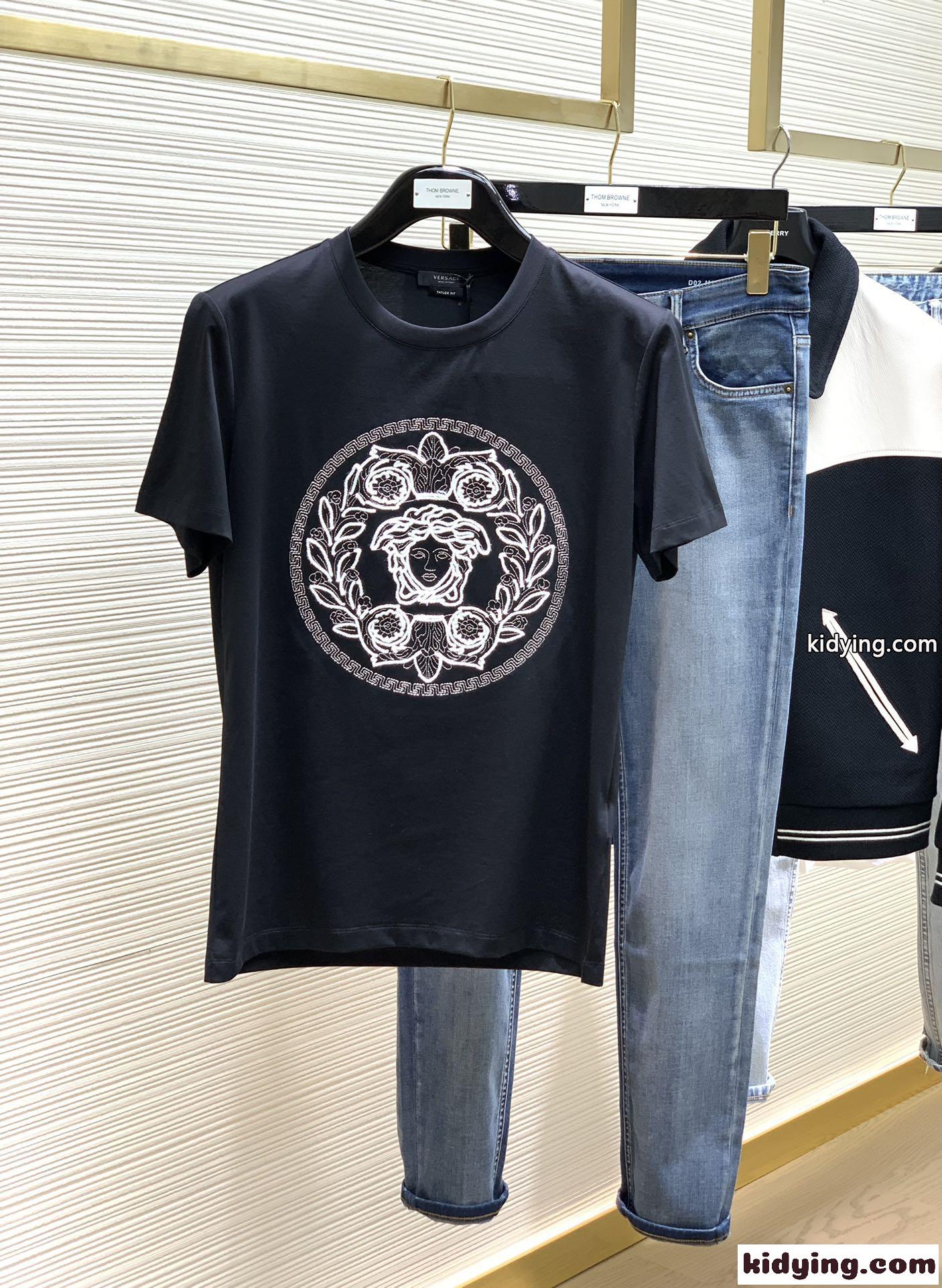 定番 メドゥーサ 刺繍 半袖Tシャツ ヴェルサーチェ Tシャツ コピー メンズ トップス-2