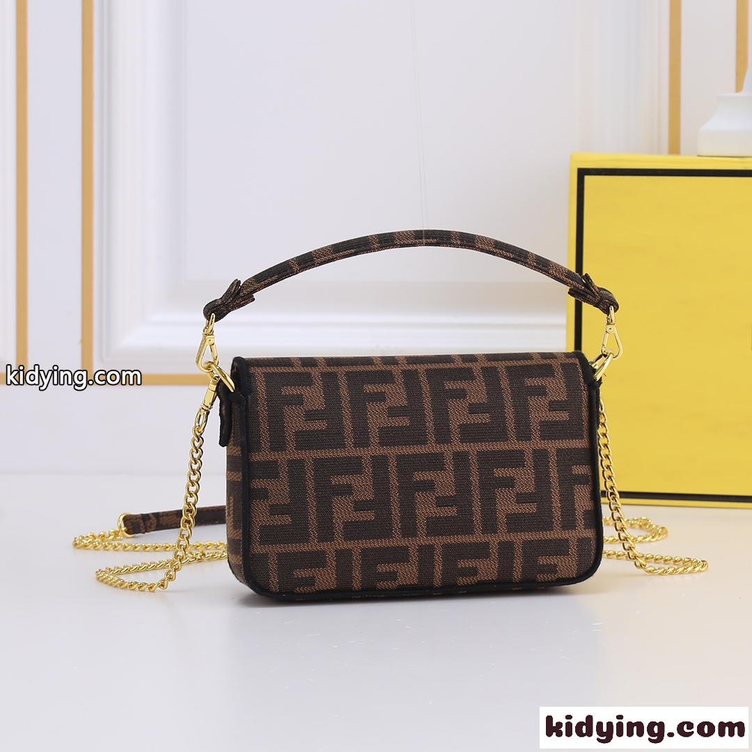 FENDI バゲット ミニ ブラウンファブリック バッグ スーパーコピー フェンディ バッグ 人気 コピー-2