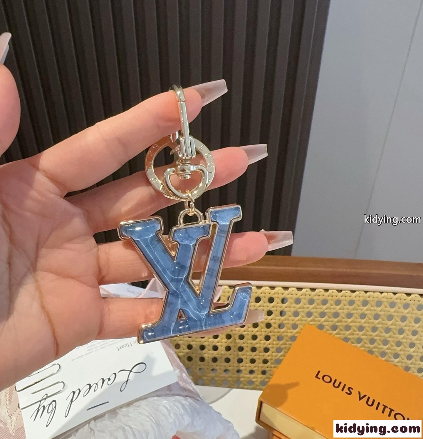 M02590 キーホルダー･LV グロス ルイ・ヴィトン キーホルダー コピー-1