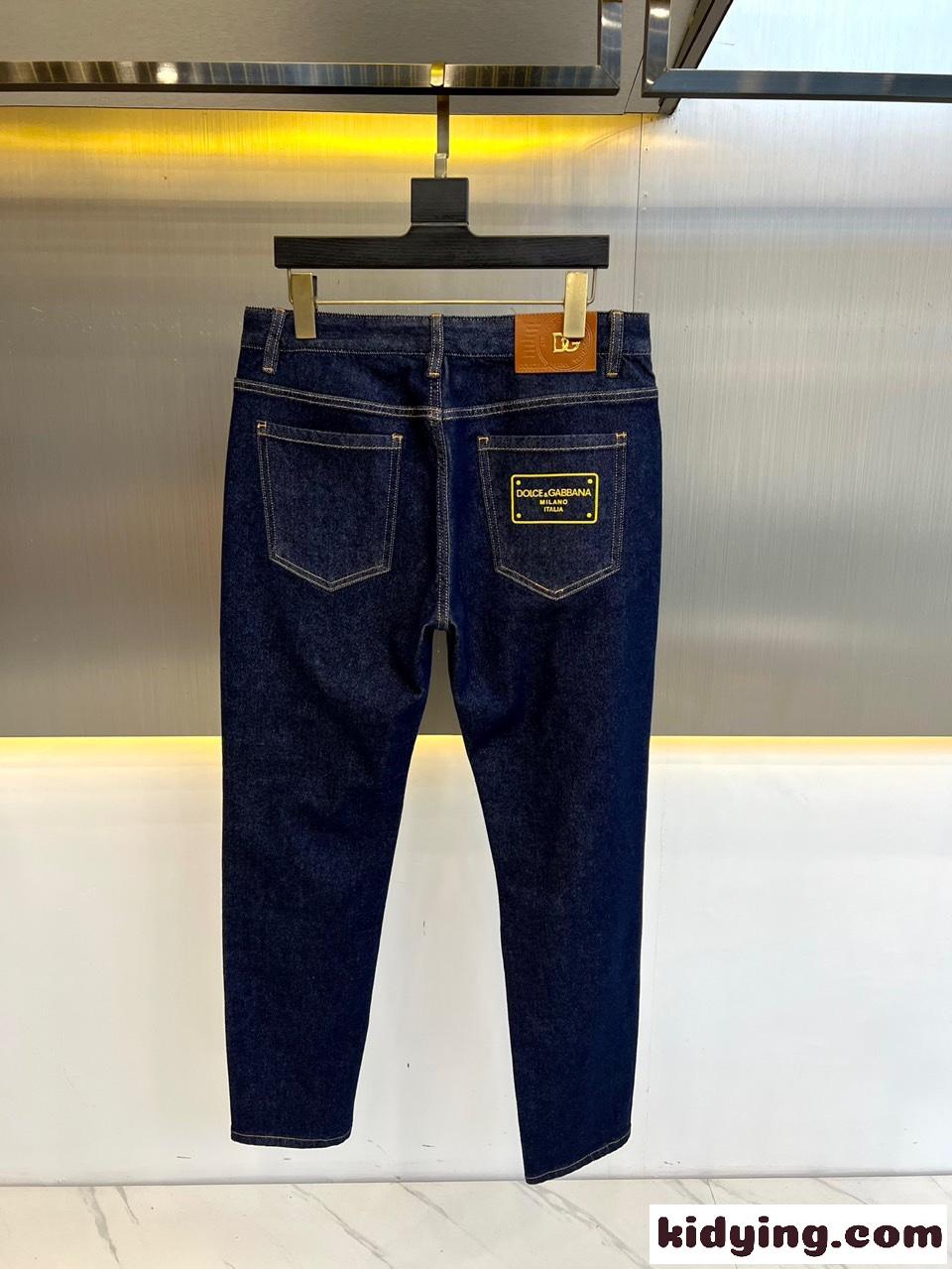 ドルチェ&ガッバーナ ジーンズ コピー ベーシック 合わせやすい デニムパンツ-3