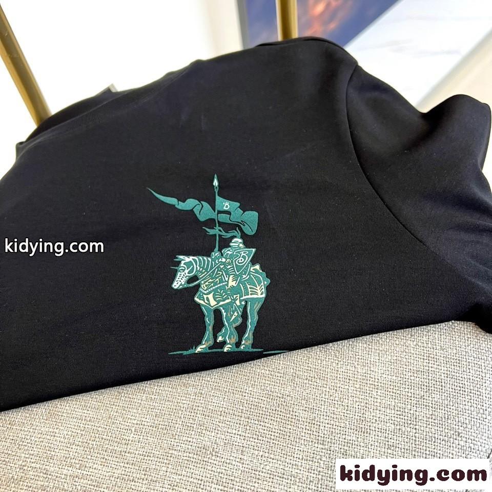 シンプル ロゴ入り クルーネック 長袖Tシャツ バーバリー Tシャツ 偽物 ブラック-1