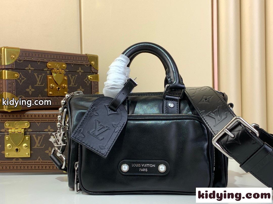 新作*LV*キーポル カーゴ 25 ショルダーバッグ スーパーコピー M13988-0
