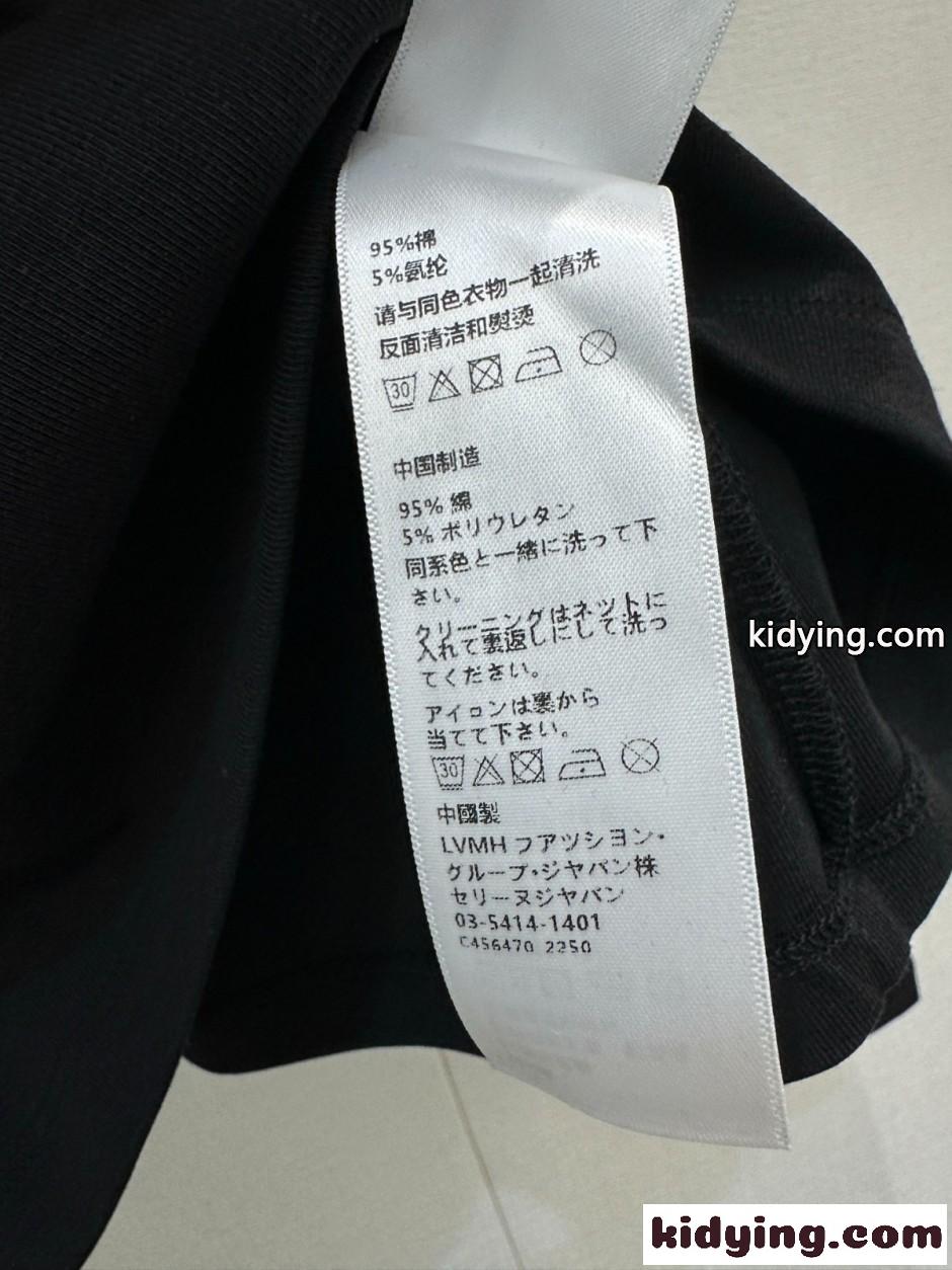 シンプル トリオンフ 長袖Tシャツ セリーヌ Tシャツ コピー ブラック-4