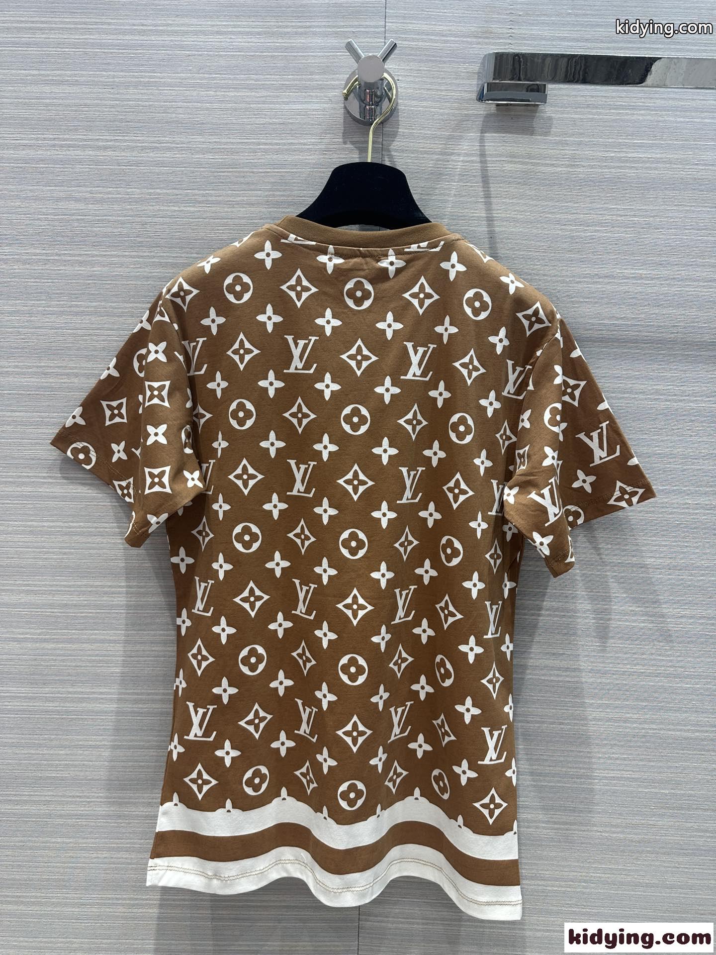 ユニセックス 定番 人気 ルイヴィトン Tシャツ コピー モノグラム クルーネック 半袖Tシャツ-4