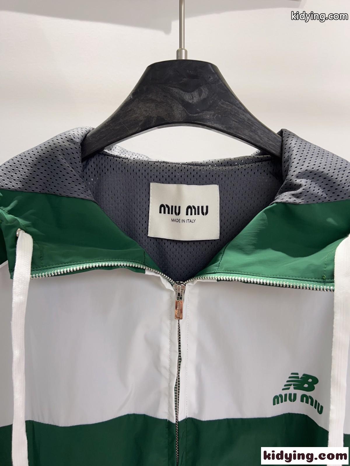MiuMiu x New Balance ミュウミュウ ジャケット コピー 洗練された カジュアル フーデッドジャケット-1