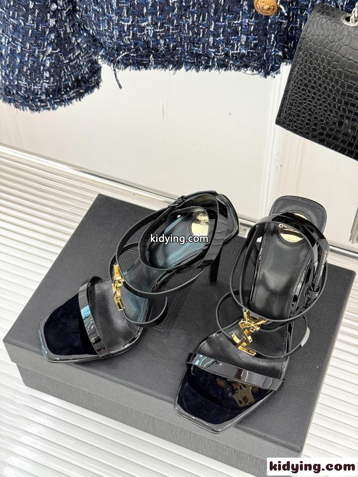 スタイルアップ YSL カサンドラ サンダル イヴ・サンローラン スーパーコピー ブラック-1