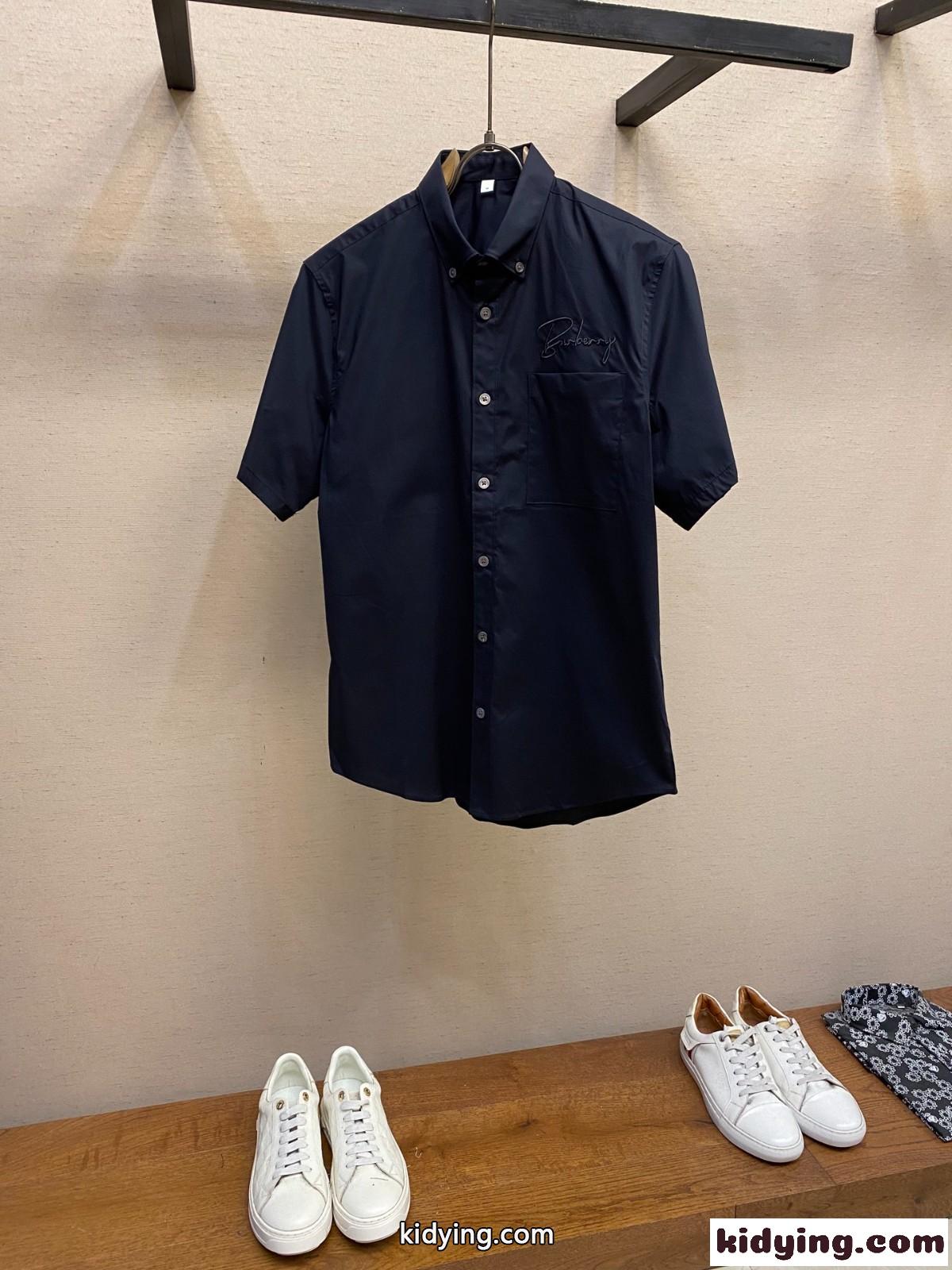 シンプル 上品 ショートスリーブシャツ バーバリー シャツ 偽物 ブラック-0
