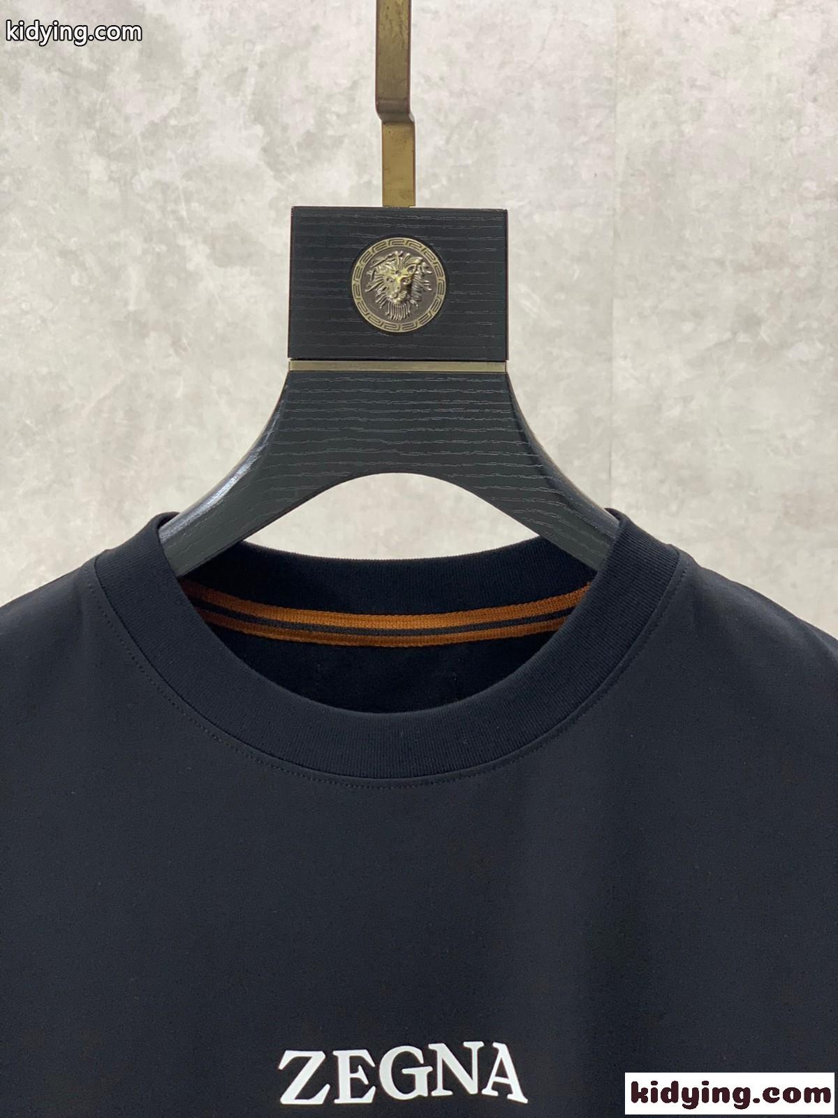 ベーシック シンプル ロゴ クルーネック 半袖Tシャツ エルメネジルド・ゼニア Tシャツ コピー ブラック-2