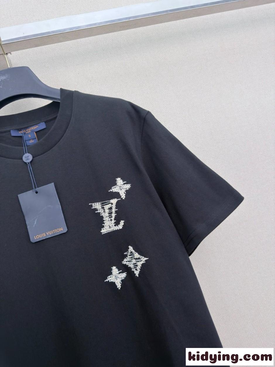 エンブロイダリー シグネチャーTシャツ ルイ・ヴィトン Tシャツ コピー ブラック-1