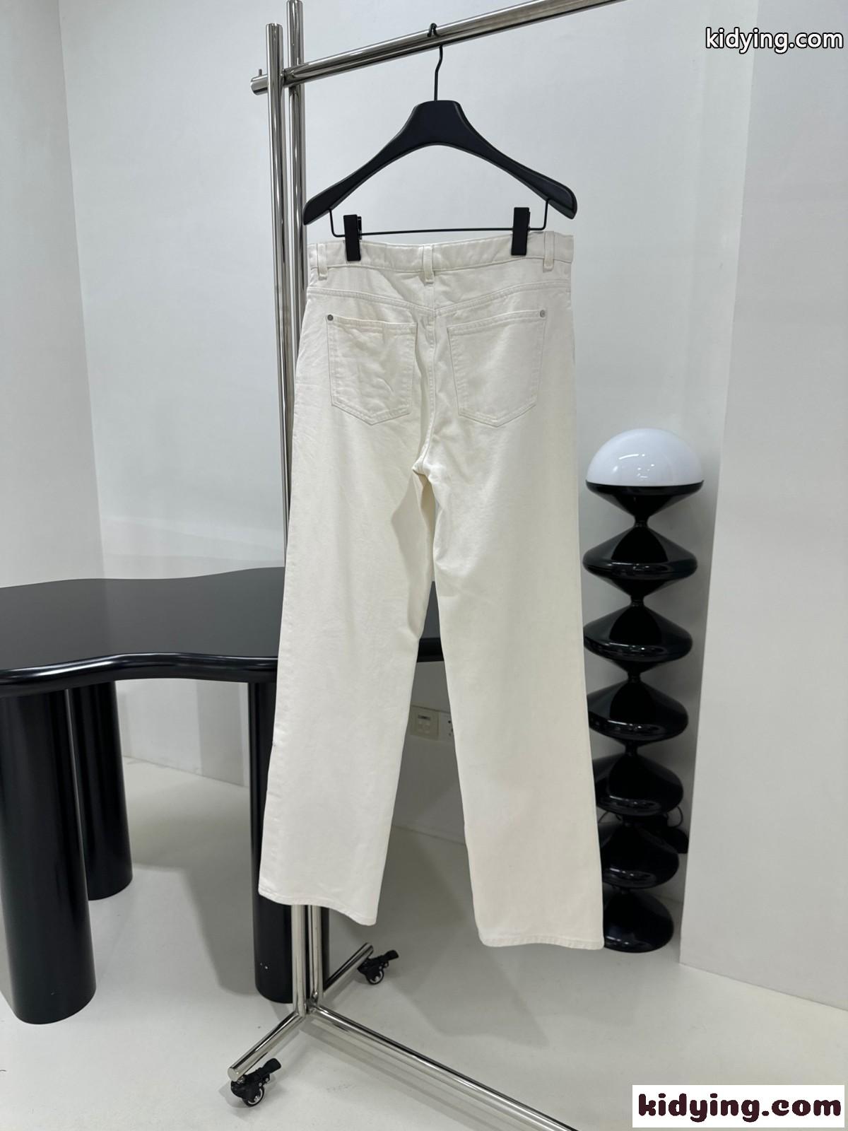 高級感 カメリア カットアウト シャネル ジーンズ コピー レディース デニムパンツ ホワイト-1
