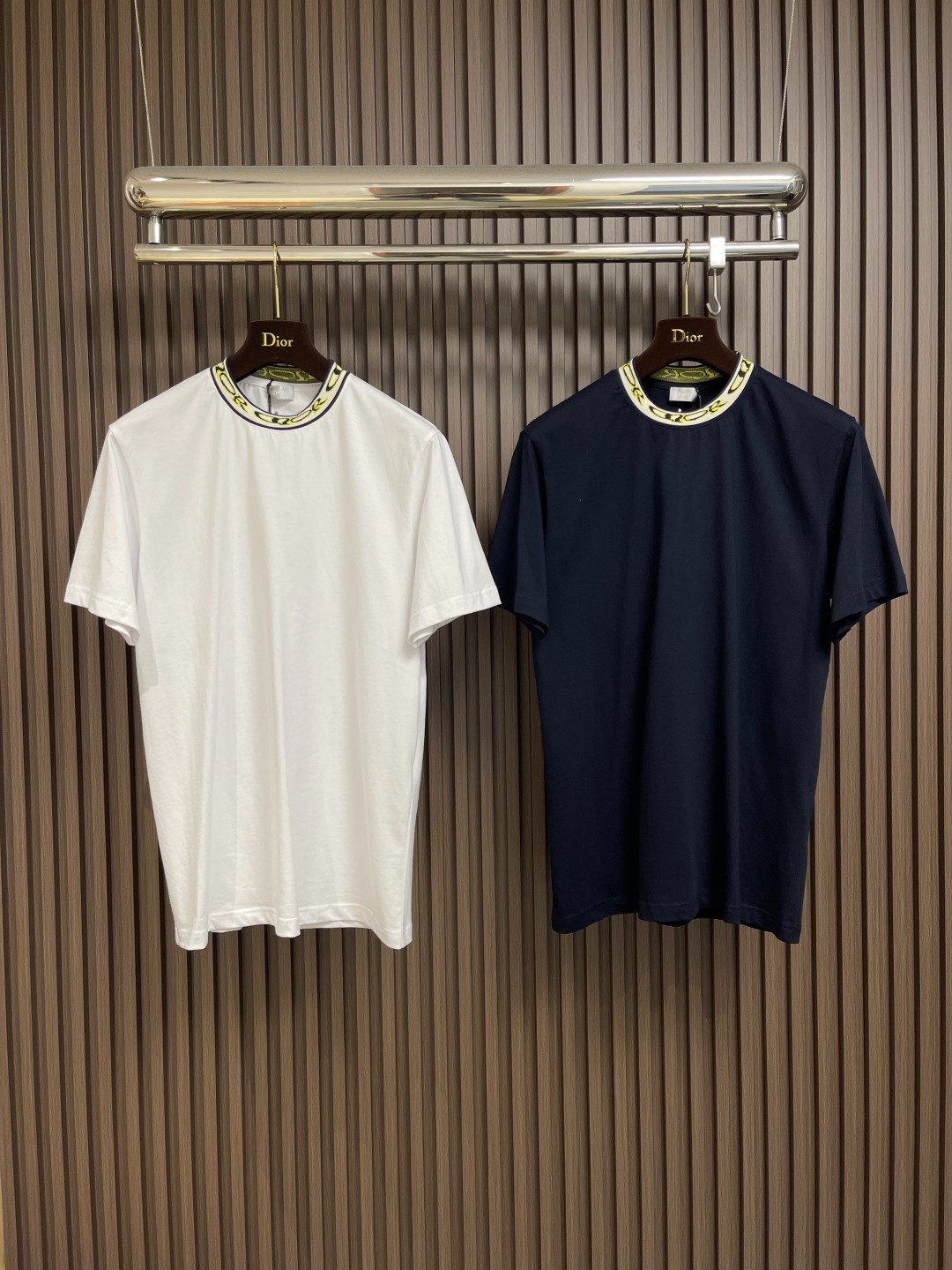 お洒落 クルーネック 半袖Tシャツ クリスチャン・ディオール Tシャツ 偽物 コットン-0