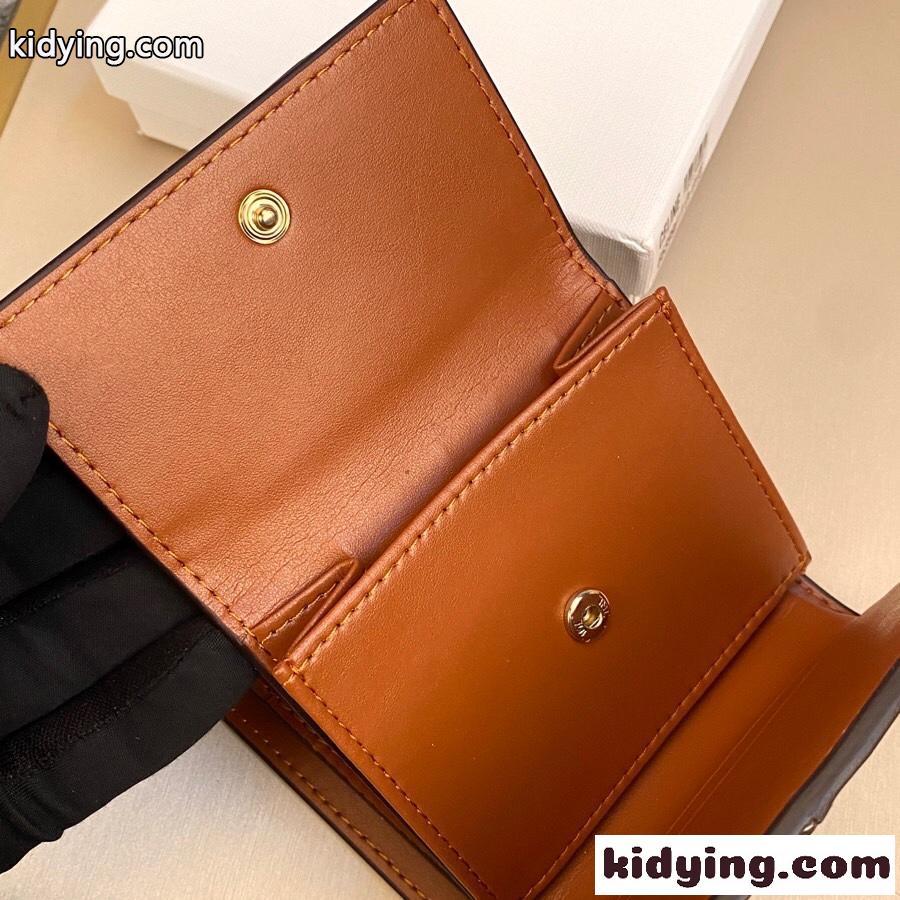 おしゃれ 上品 トリオンフキャンバス セリーヌ 財布 コピー コンパクト 三つ折り財布-5