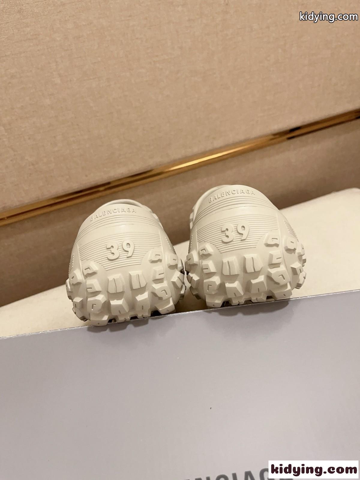 Bouncer チャンキーラバー スリッポン バレンシアガ サンダル スーパーコピー ベージュ-3