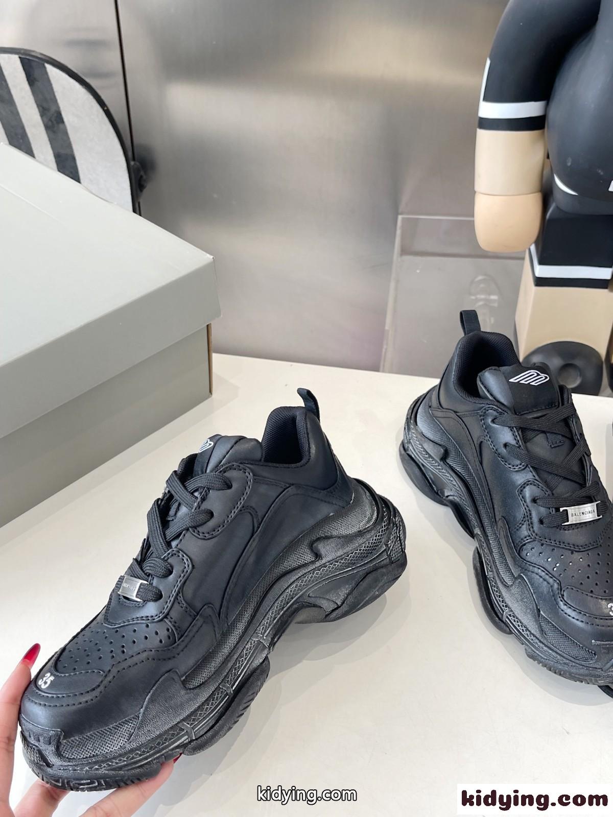 バレンシアガ スーパーコピー 人気 TRIPLE S SPORTY スニーカー レディース メンズ-0