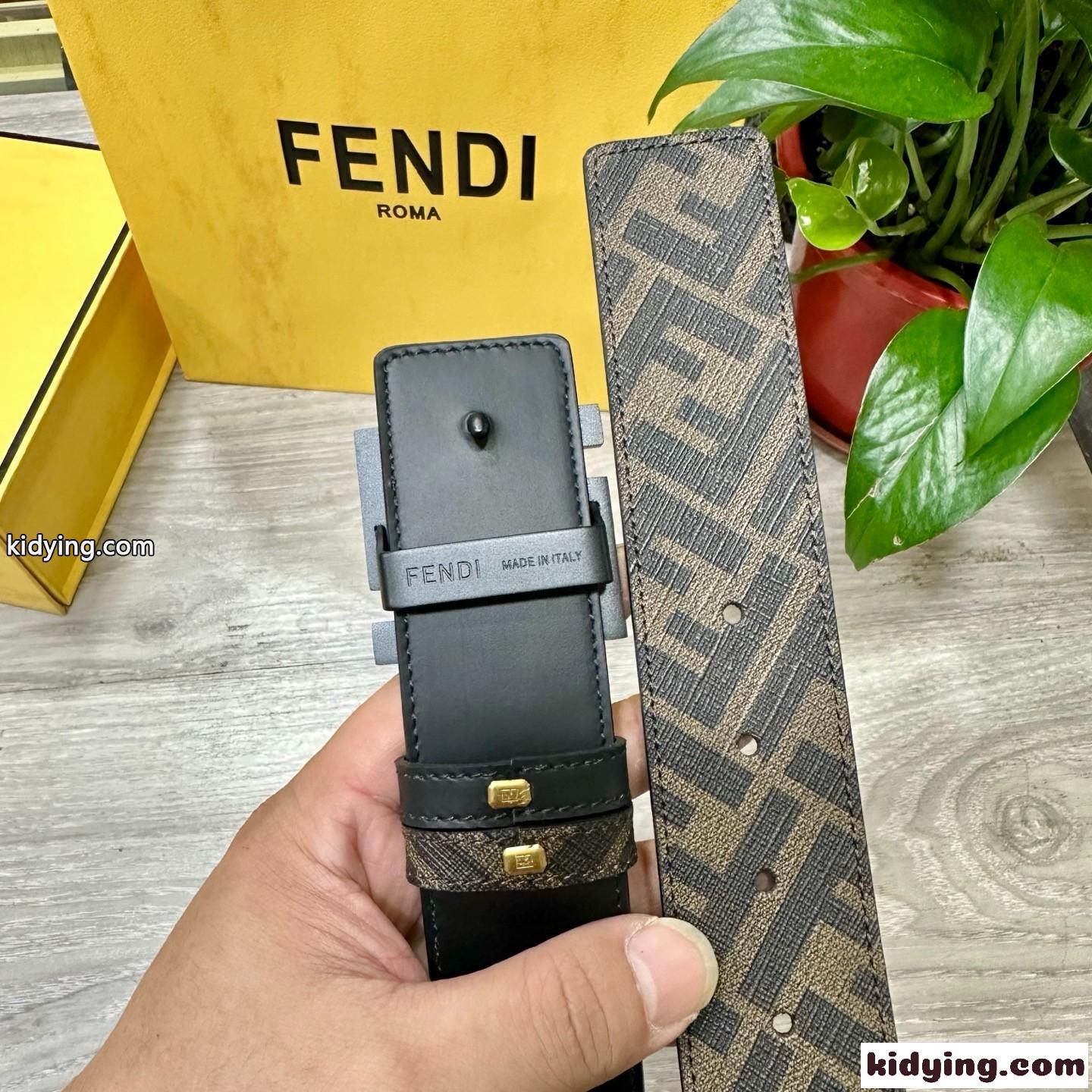 フェンディ ベルト 偽物 リバーシブルベルト 合わせやすい FFバックル-4