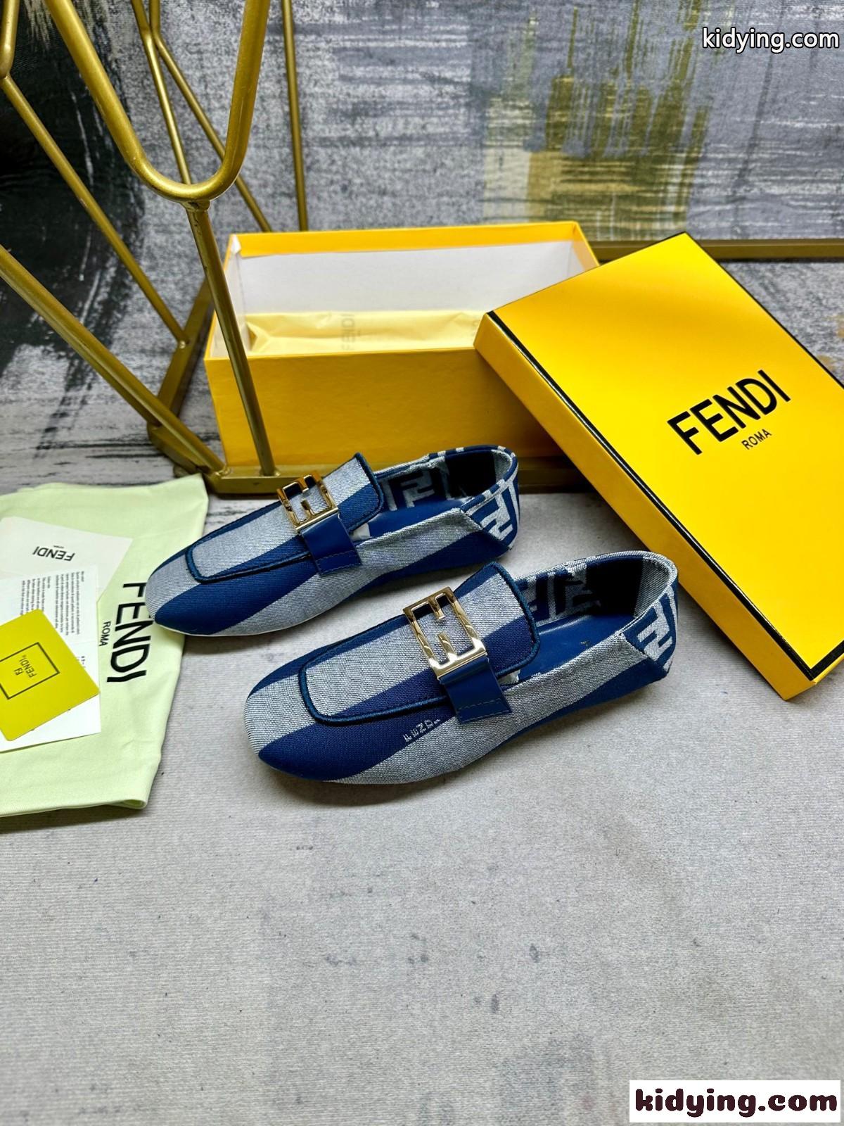 バゲット キャンバス ローファー フェンディ モカシン スーパーコピー ブルー-1