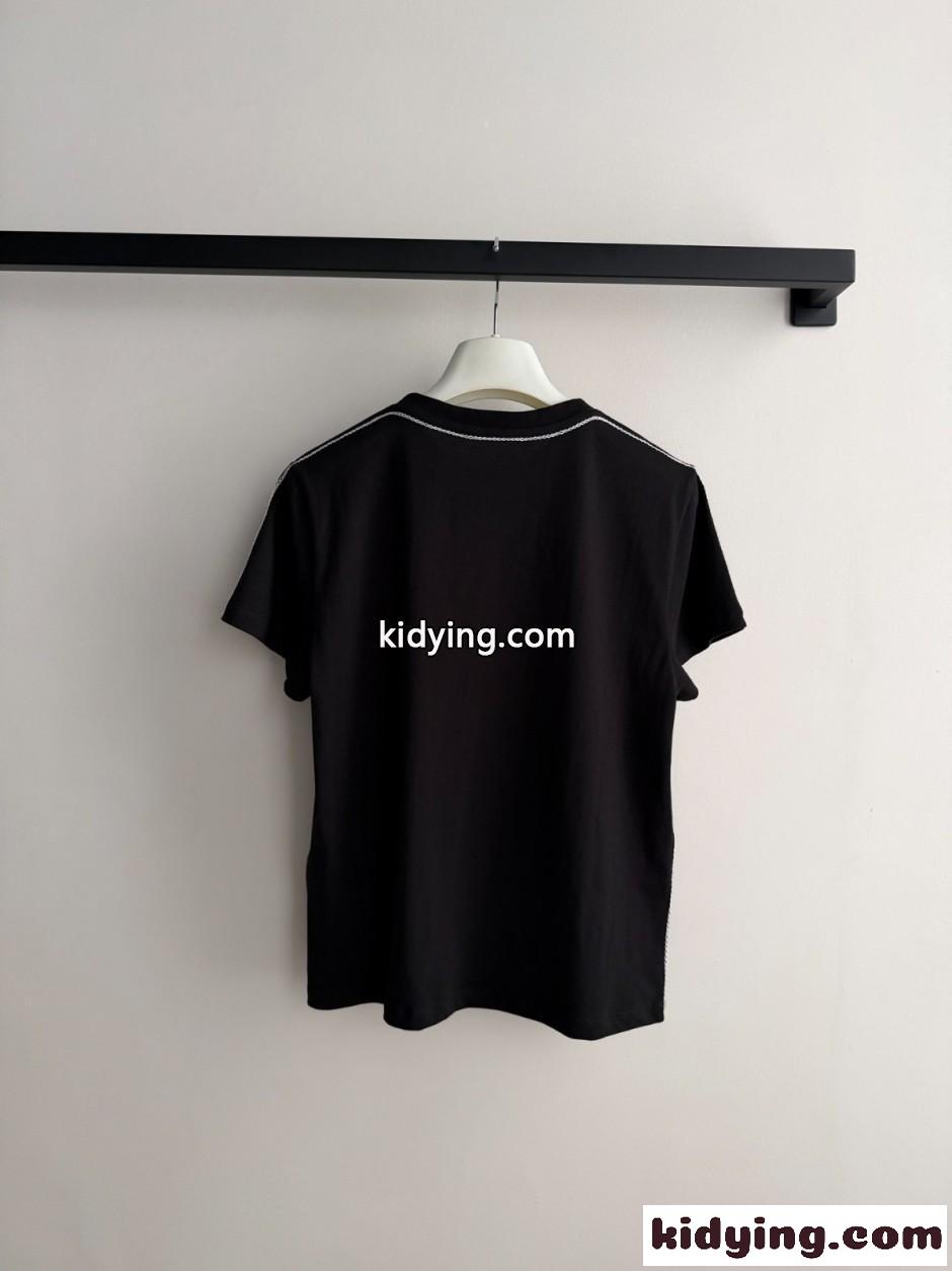 ベーシック 合わせやすい ロゴ入り 半袖Tシャツ ロエベ Tシャツ 偽物 ブラック-1