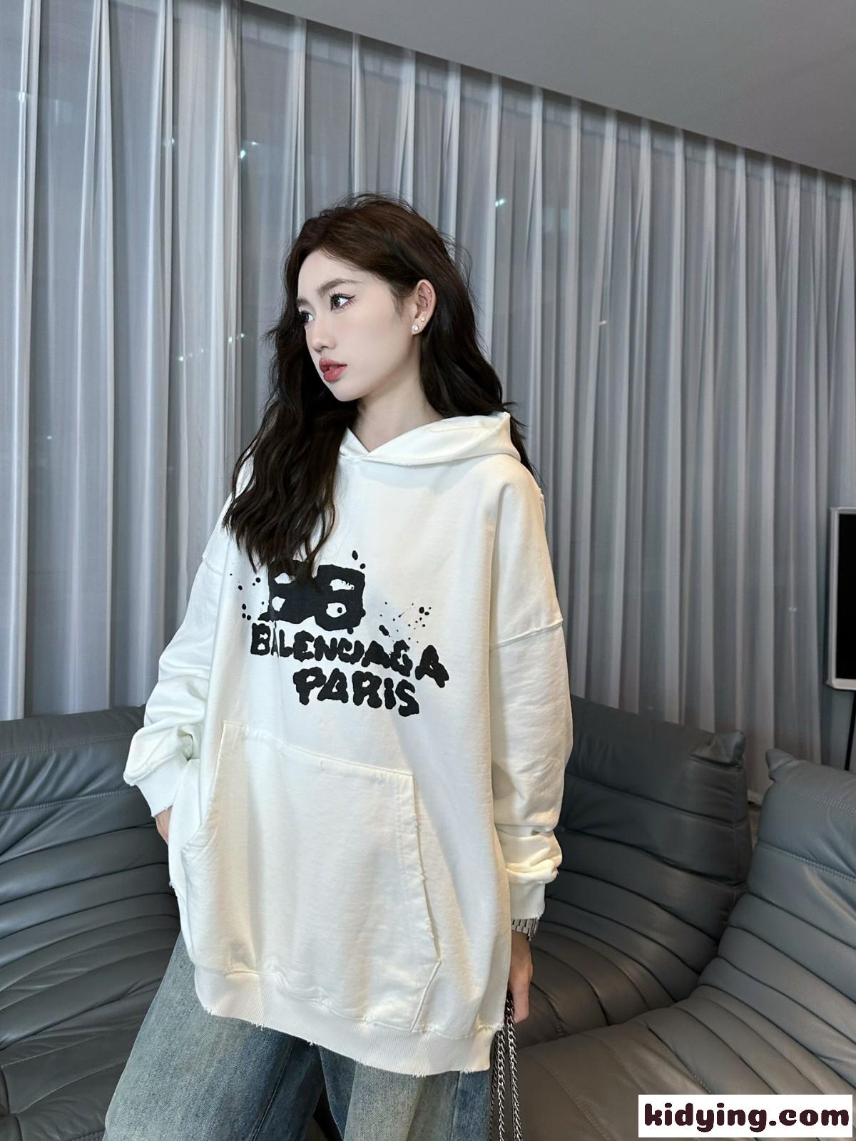 カジュアル バレンシアガ HAND DRAWN BB ICON HOODIE ラージフィット コピー ホワイト-4