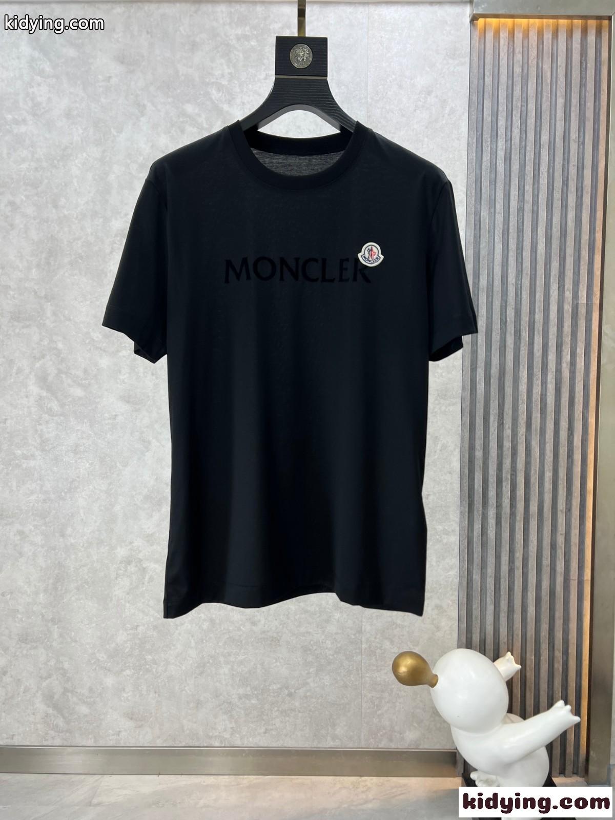 モンクレール Tシャツ コピー 定番 カジュアル ロゴ入り 半袖Tシャツ ブラック-0