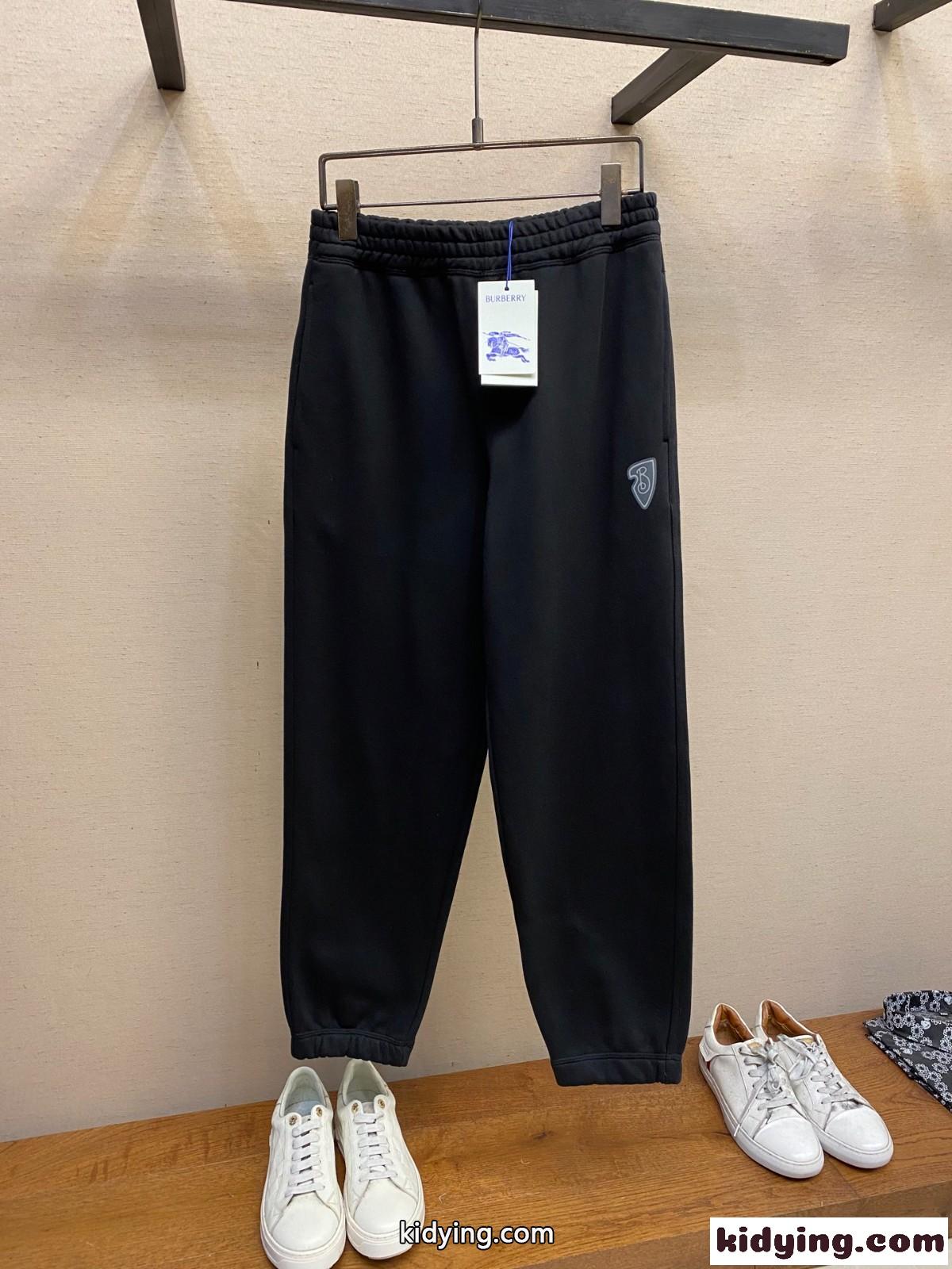 カジュアル プリント入り ジョギングパンツ バーバリー パンツ コピー ロングパンツ-0