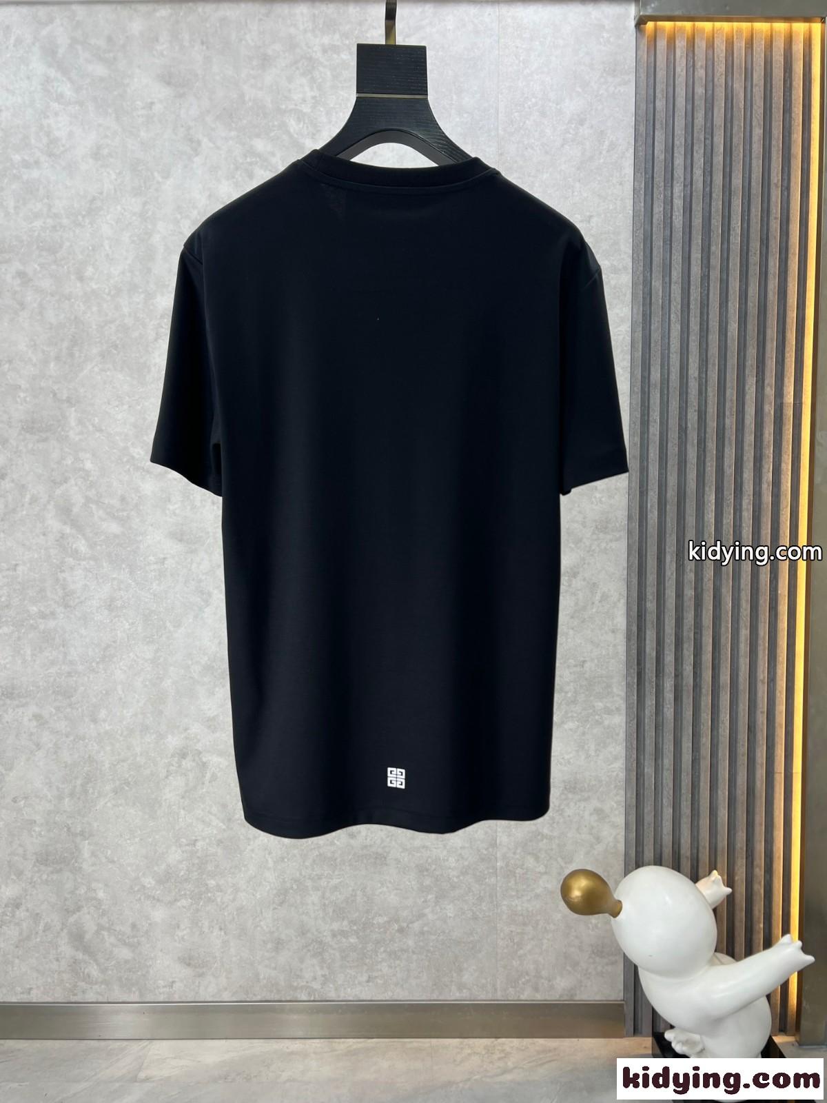 定番 合わせやすい プリント 半袖Tシャツ ジバンシィ Tシャツ 偽物 ブラック-1