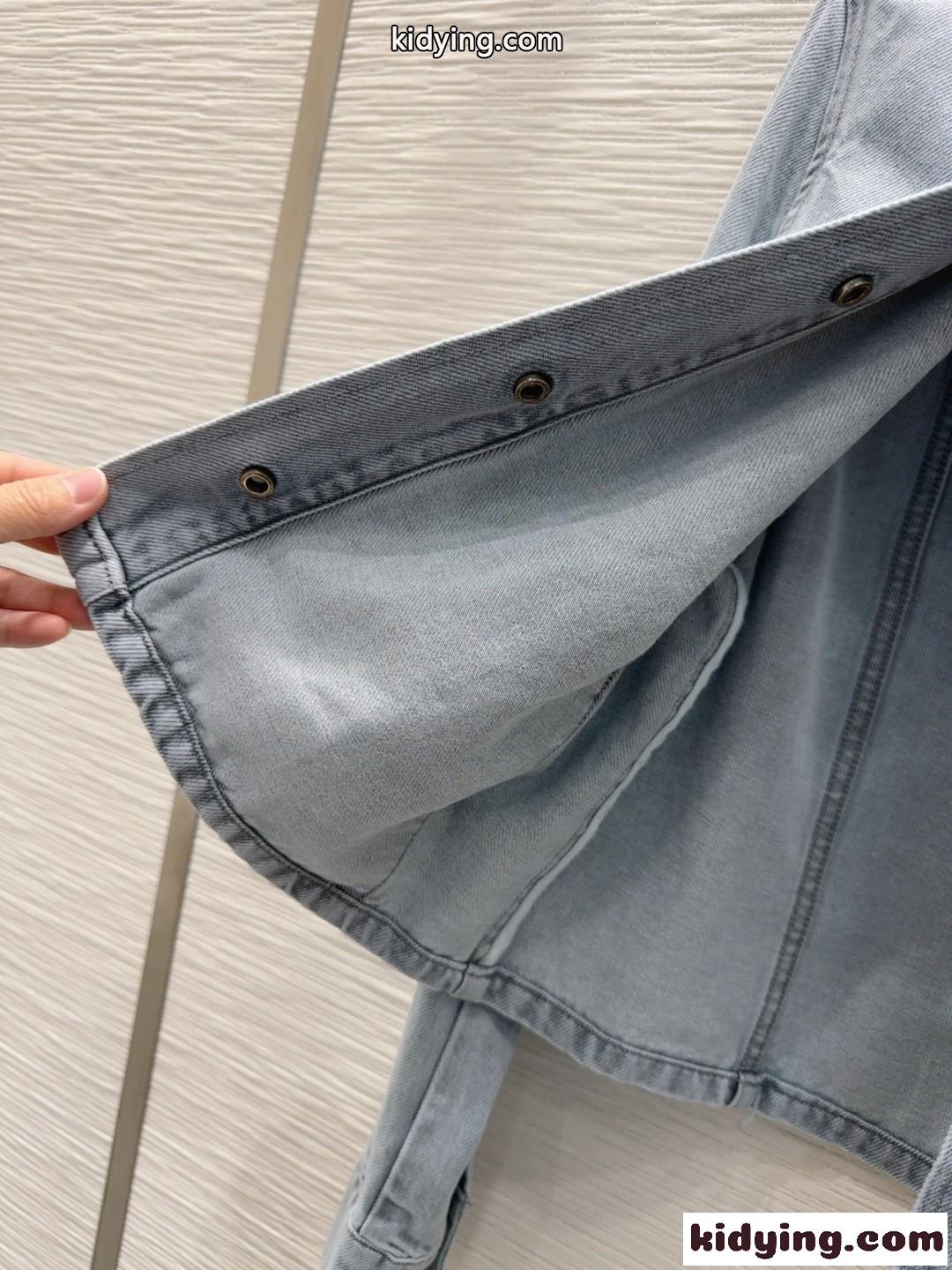 洗練された ショート丈 デニムジャケット フェンディ ジャケット コピー レディース-3