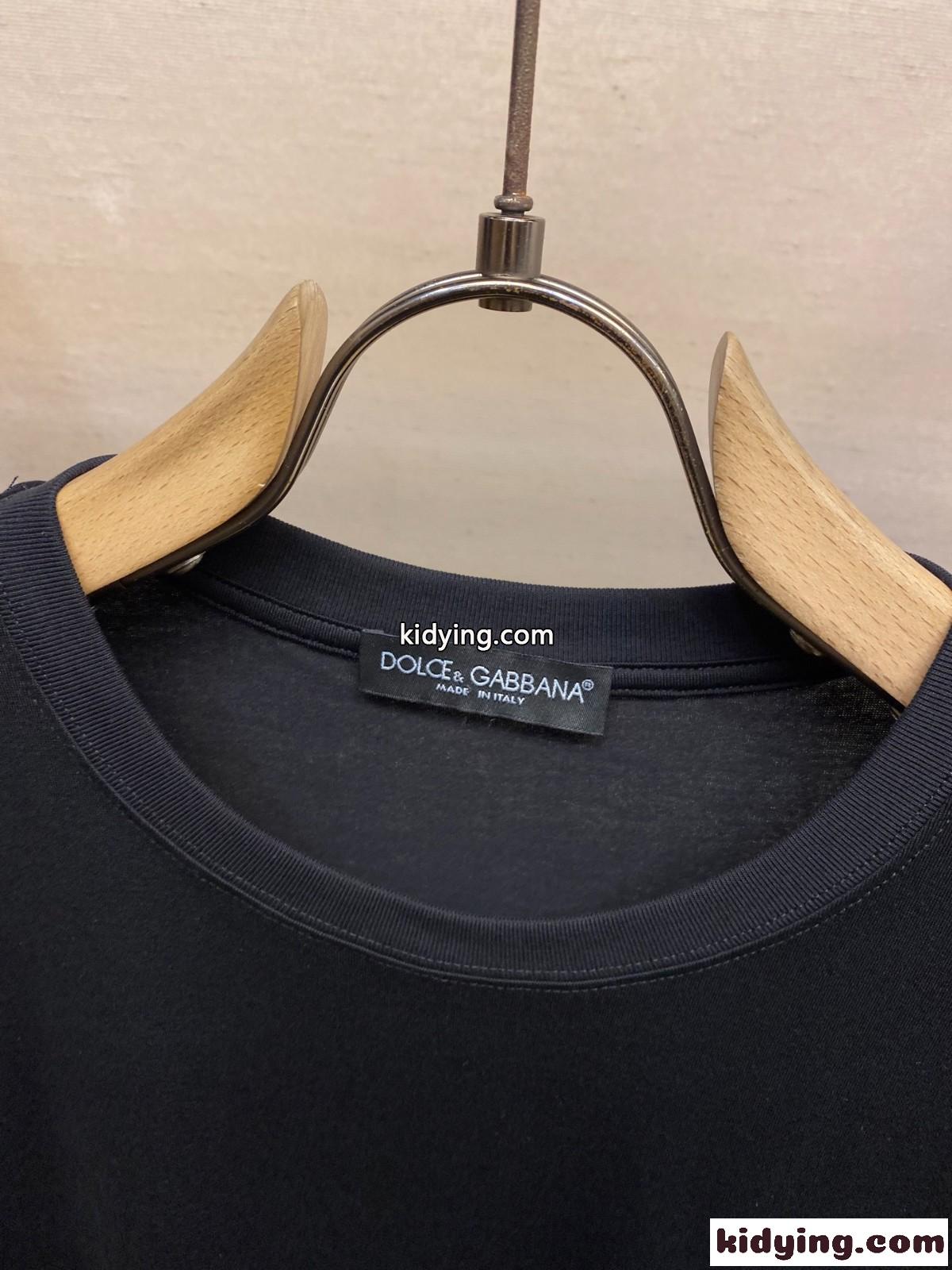シンプル ロゴ 刺繍入り半 袖Tシャツ ドルチェ&ガッバーナ Tシャツ コピー コットン ブラック-1