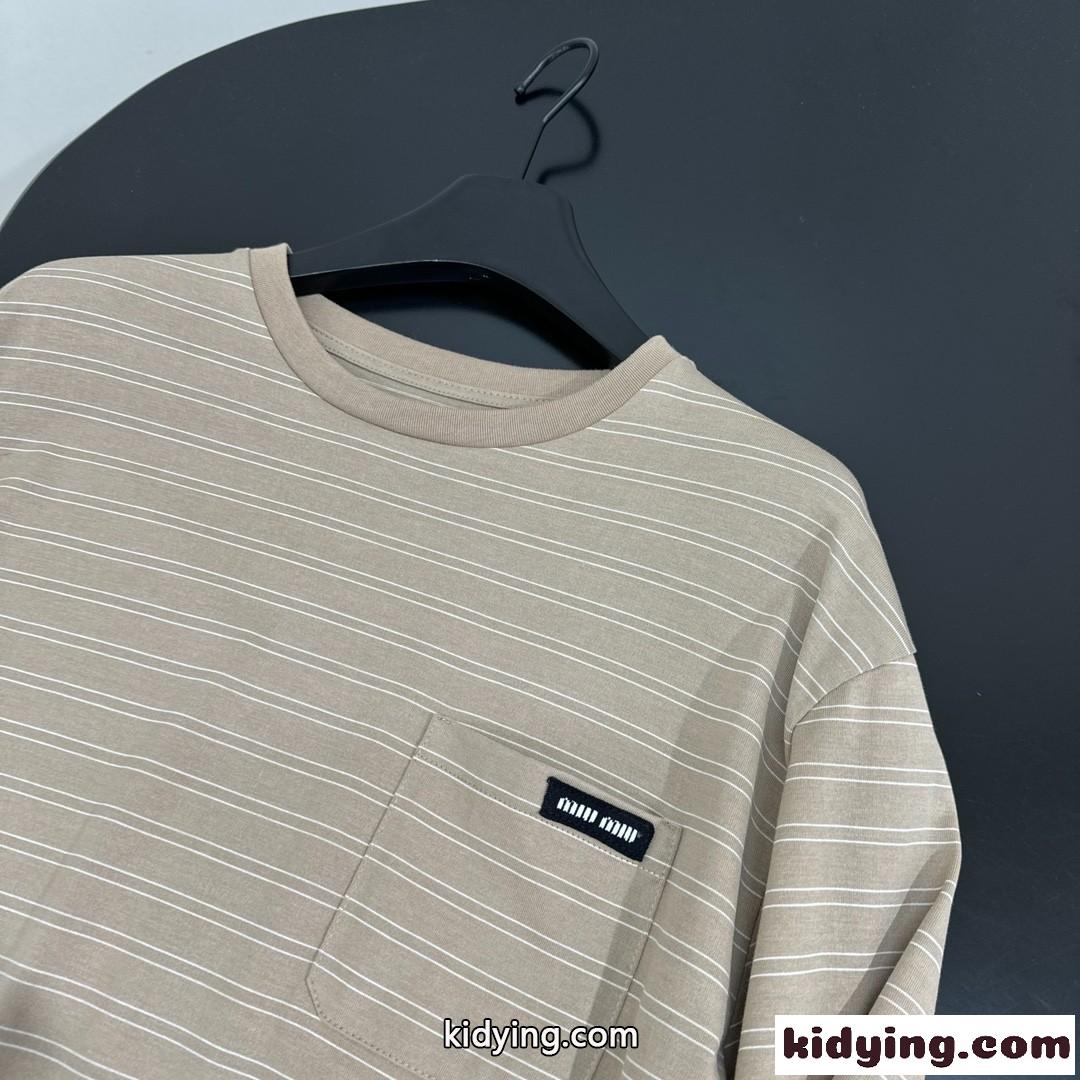 カジュアル 合わせやすい ボーダー柄 長袖Tシャツ ミュウミュウ Tシャツ コピー-1