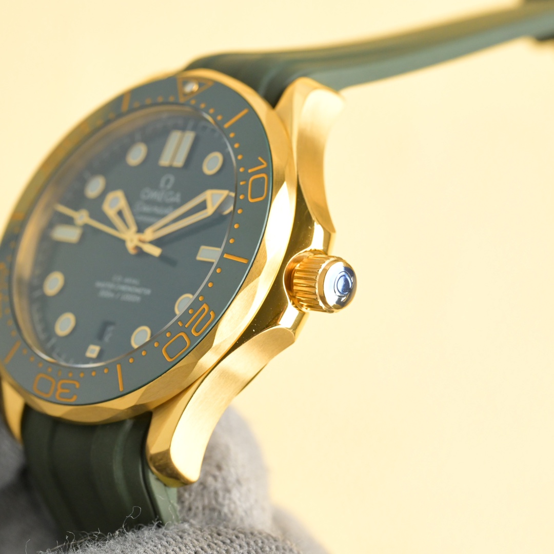 オメガ 時計 コピー 大人気 お洒落 エレガント メンズ ウォッチ 42mm-0
