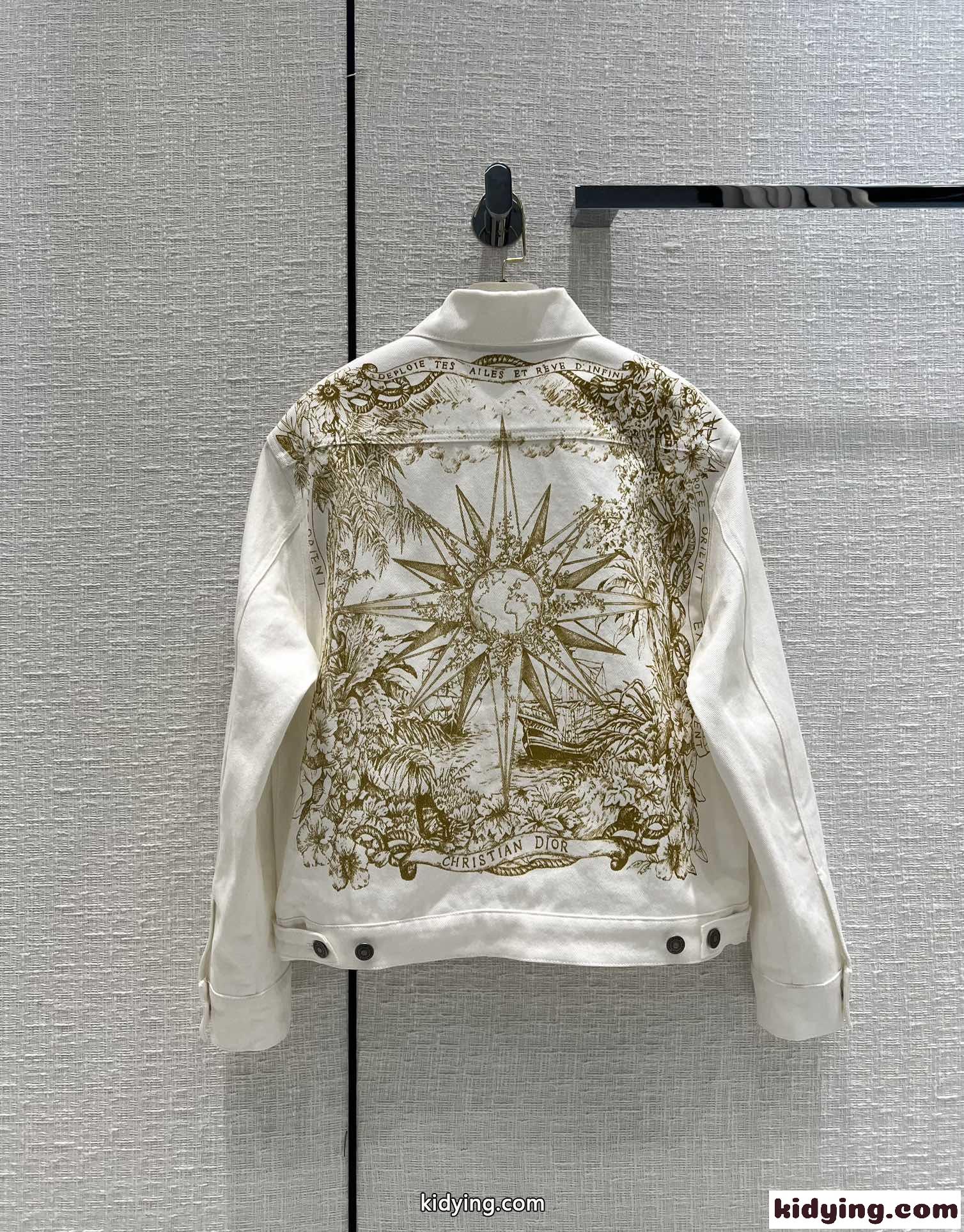 バックプリントが目を惹く♡お洒落 デニムジャケット クリスチャン・ディオール ジャケット コピー-0