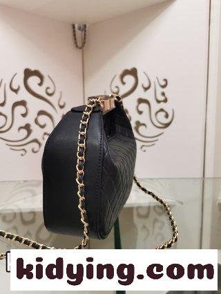 Chanel 2021シャネル限定vintage chanel シャネル バッグ 品質コピー 真ん中のホーローツバキの花はとても美しい-1