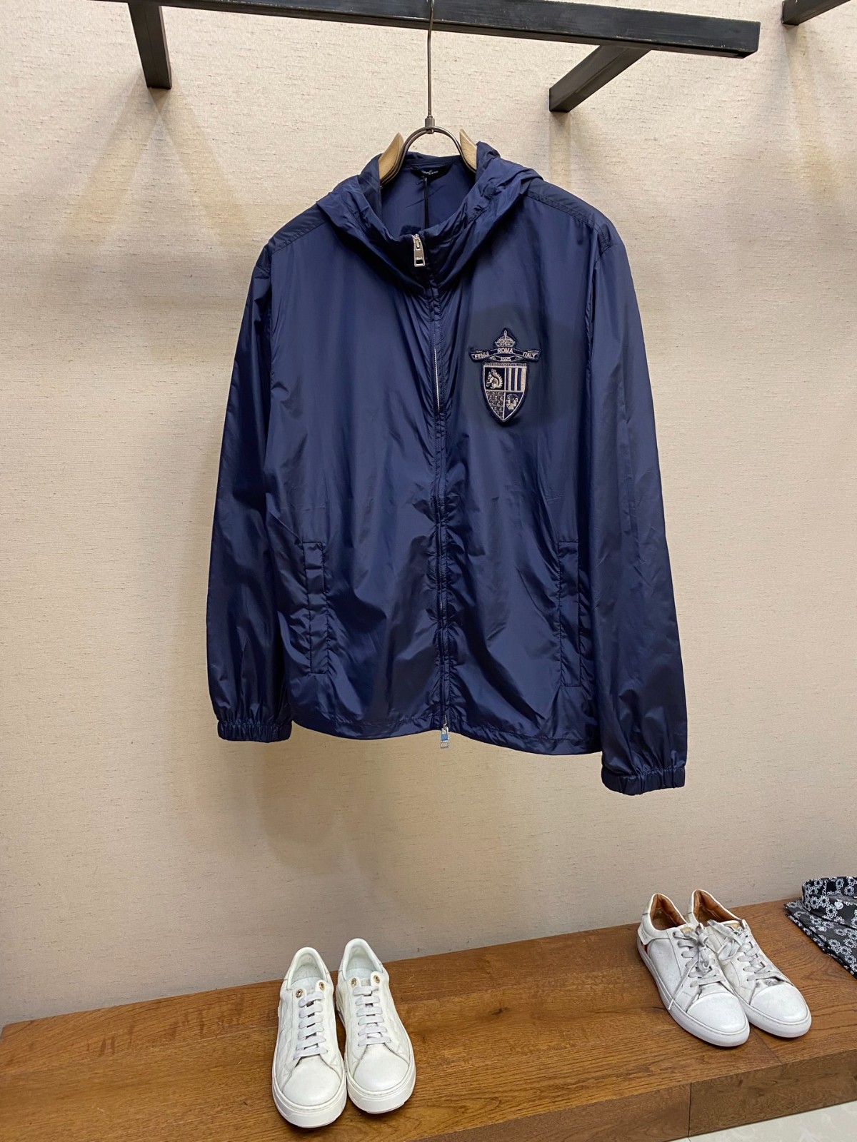 カジュアル フーデッドジャケット フェンディ ジャケット コピー メンズ-1