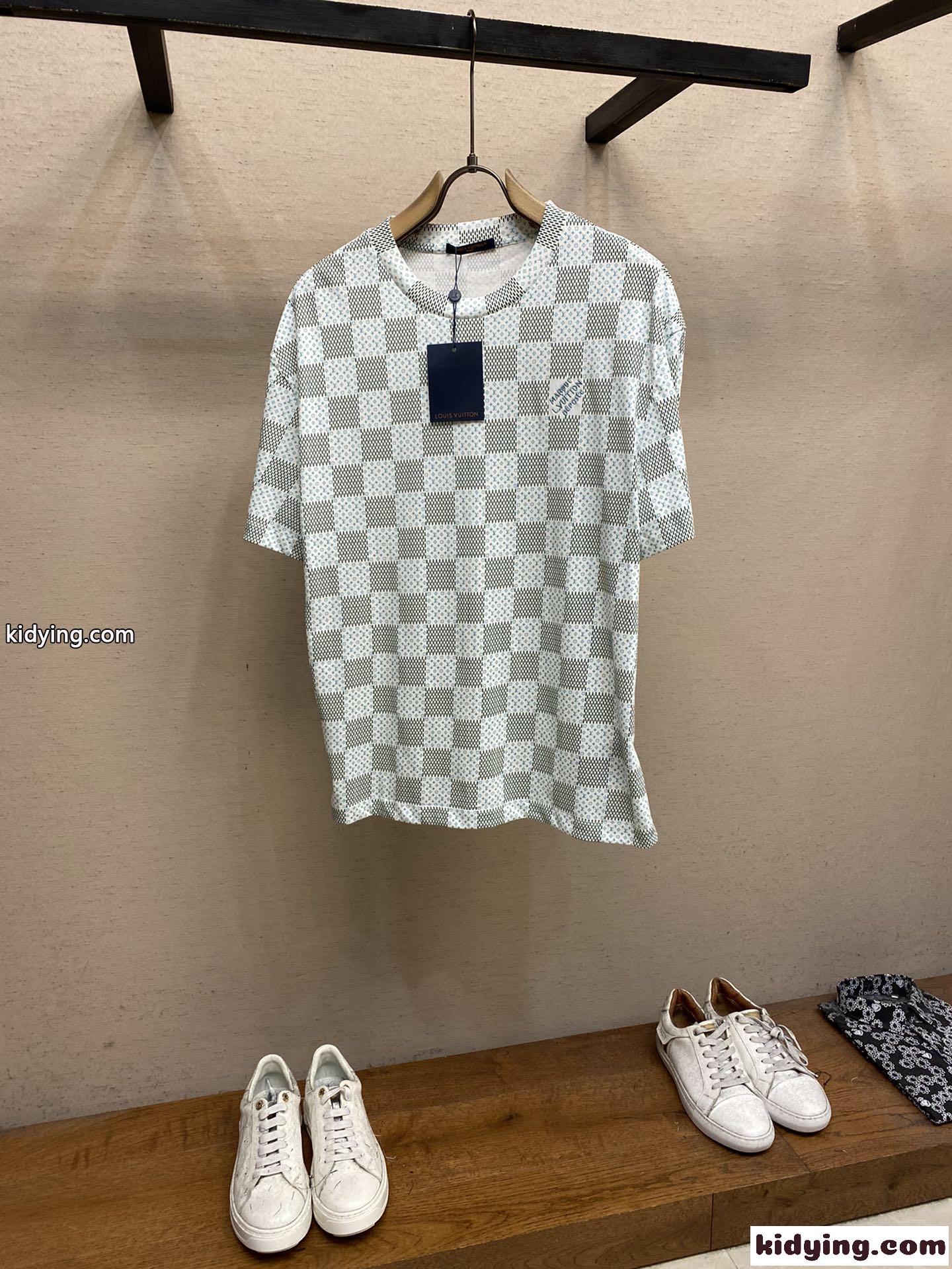 ルイ・ヴィトン 半袖Tシャツ コピー プリントショートスリーブコットンTシャツ-0
