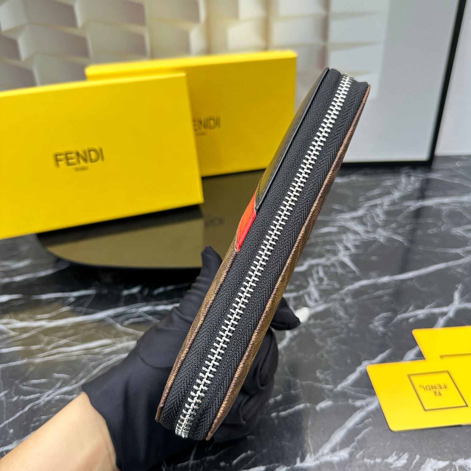 フェンディ 財布 コピー 人気 ラウンドファスナー ウォレット 長財布-0