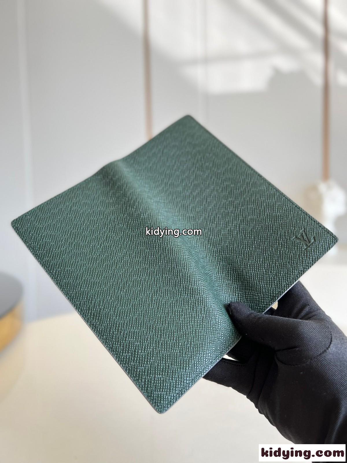 M81554 ポルトフォイユ・ブラザ NM 二つ折り長財布 ルイヴィトン 財布 コピー グリーン-2