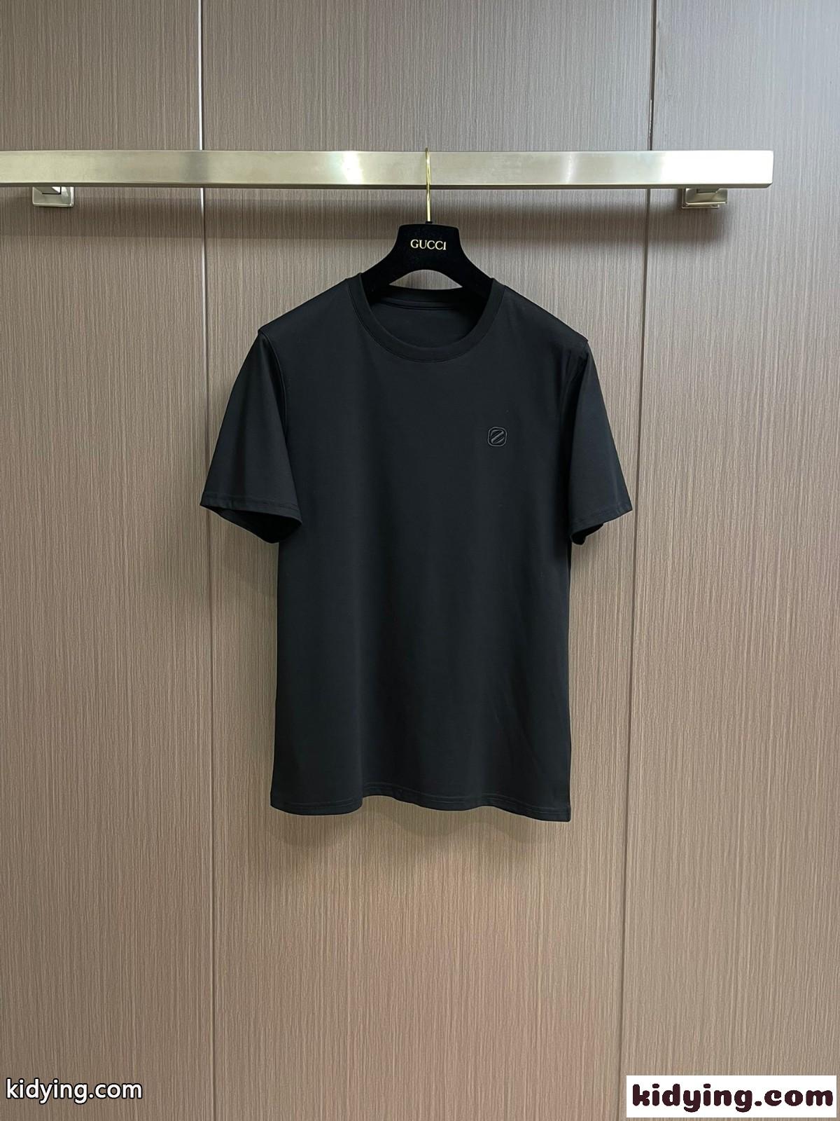 シンプル クルーネック 半袖Tシャツ エルメネジルド・ゼニア Tシャツ コピー ブラック-1