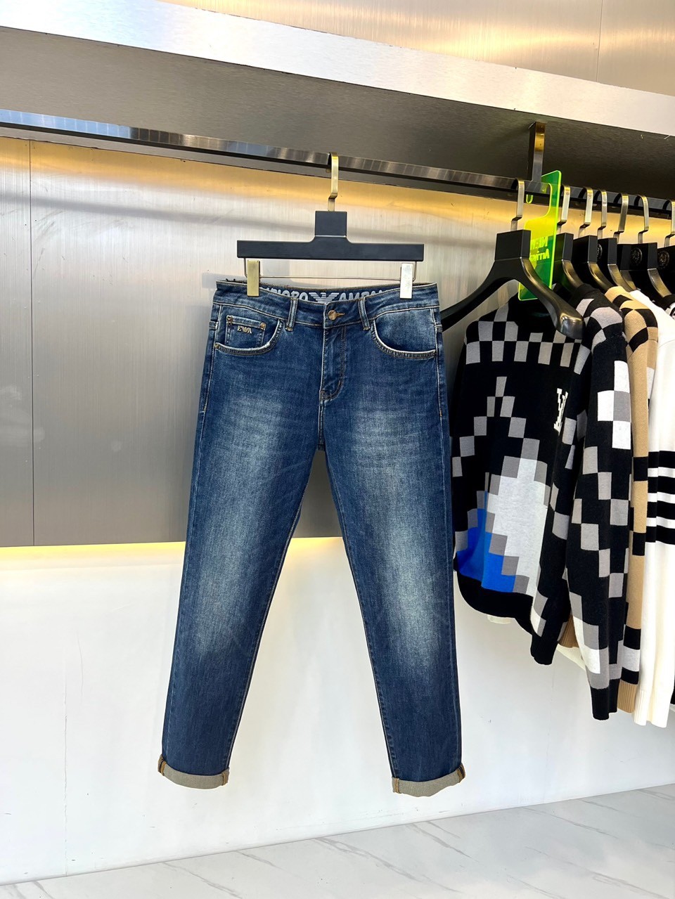定番 合わせやすい アルマーニ ジーンズ コピー メンズ デニムパンツ-0