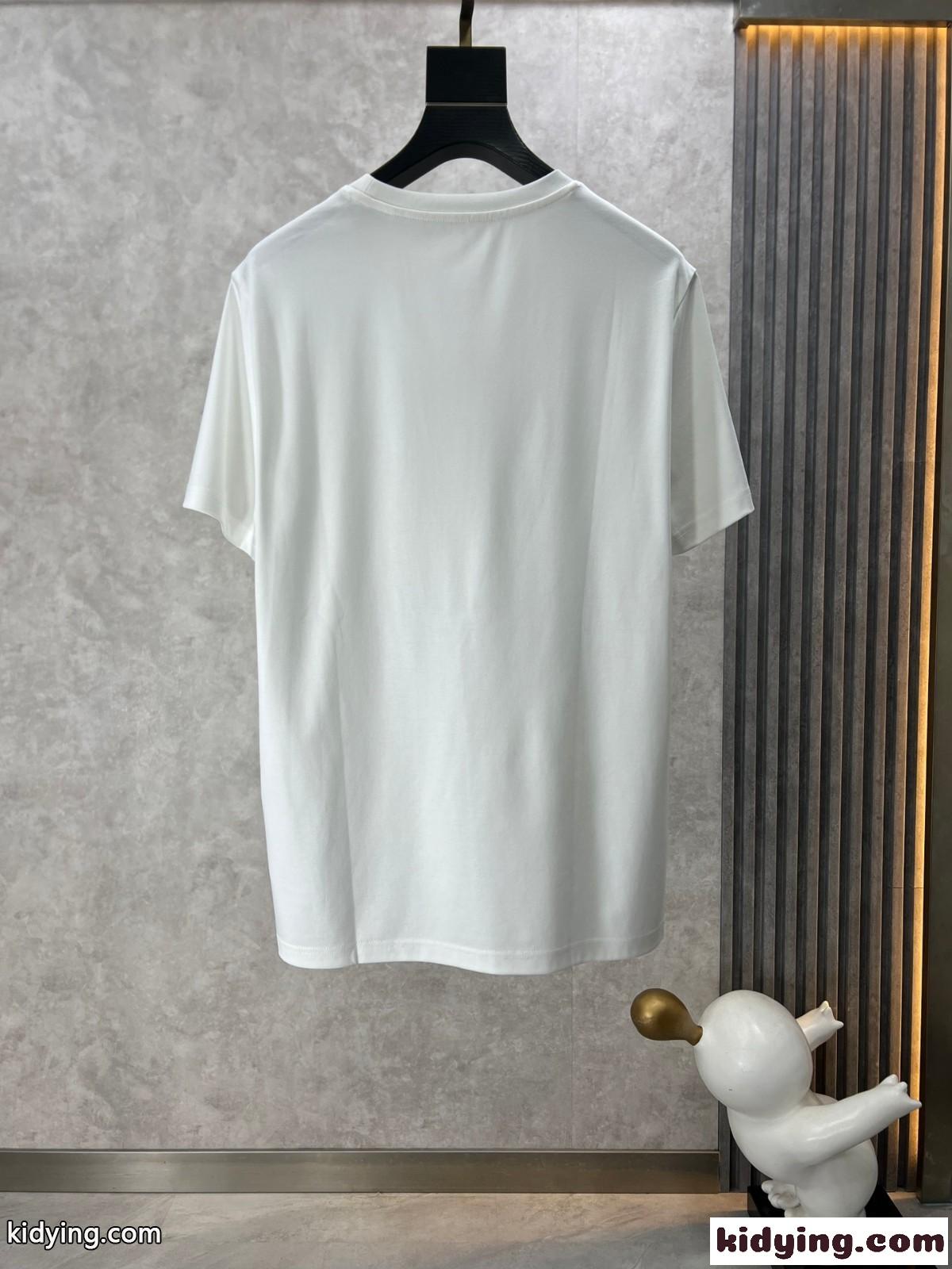 定番 シンプル ロゴ入り モンクレール Tシャツ コピー 半袖Tシャツ ホワイト-0