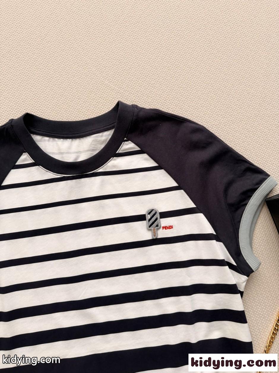 ストライプ コットン 半袖Tシャツ フェンディ Tシャツ コピー クロップド丈-2