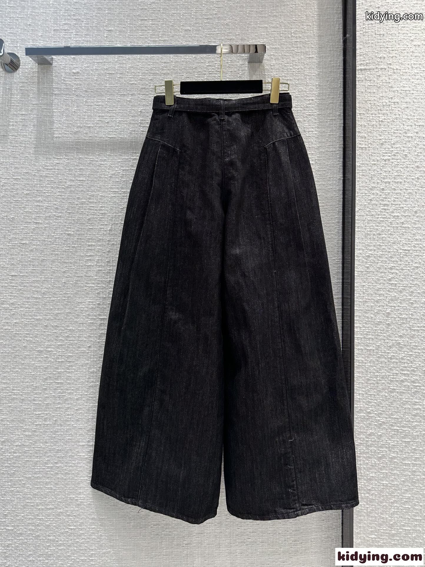 体型カバー ワイドストレート レディース デニムパンツ シャネル ジーンズ コピー ブラック-4