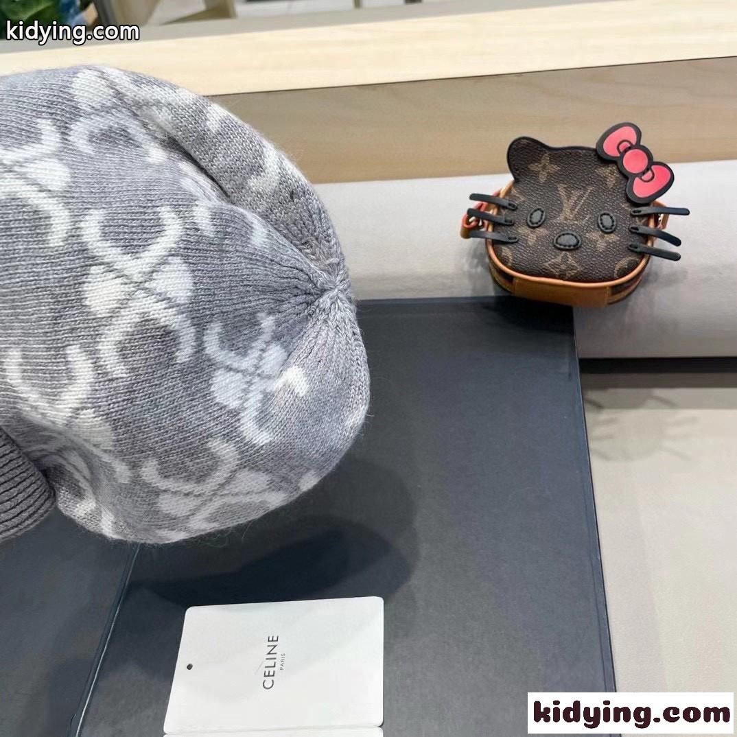 高級感 トリオンフ柄 合わせやすい ニットキャップ セリーヌ 帽子 偽物-1