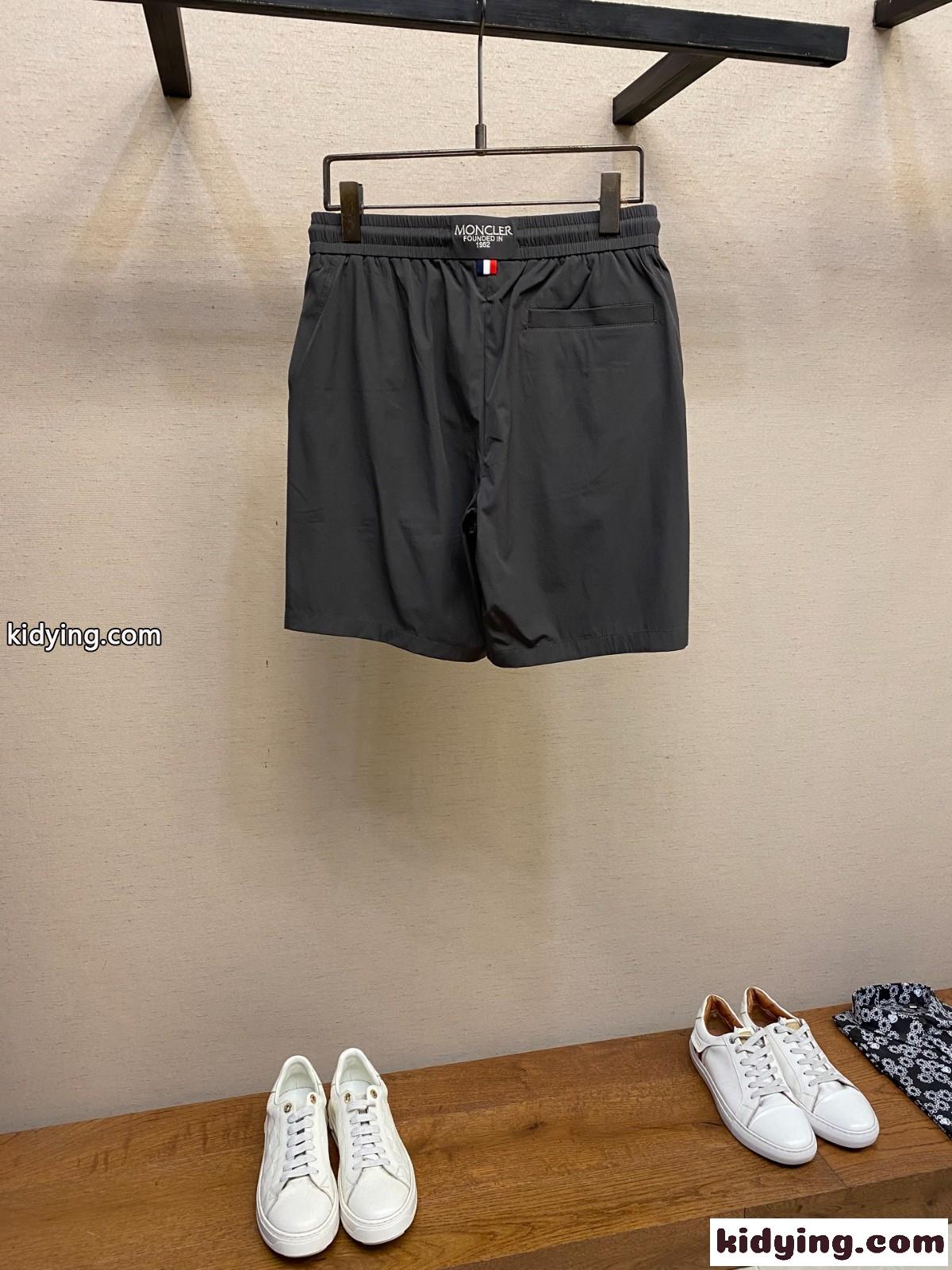 モンクレール パンツ スーパーコピー カジュアル 合わせやすい ショートパンツ-2