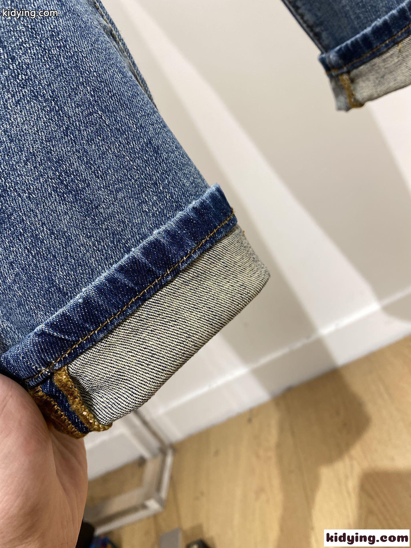 ヴェルサーチェ ジーンズ 偽物 合わせやすい ストレッチ メンズ デニムパンツ-4
