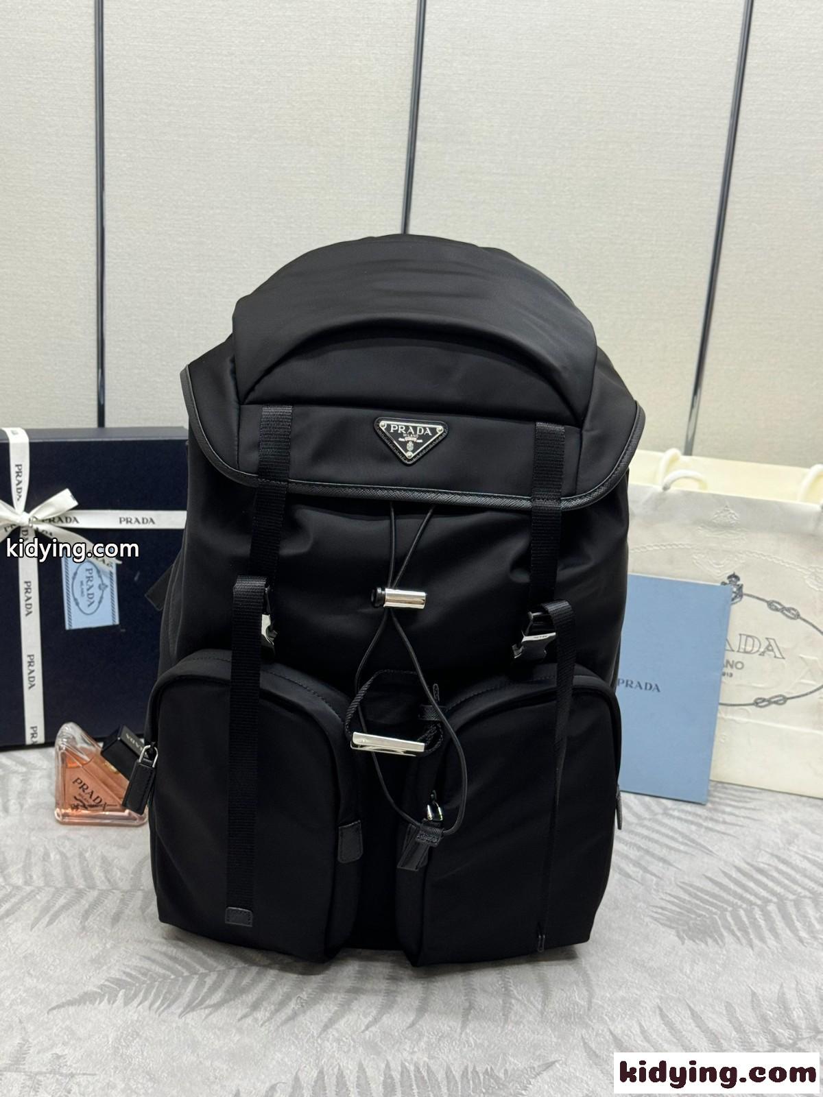 プラダ バッグ スーパーコピー 2VZ019 大容量 バックパック リュックサック-0